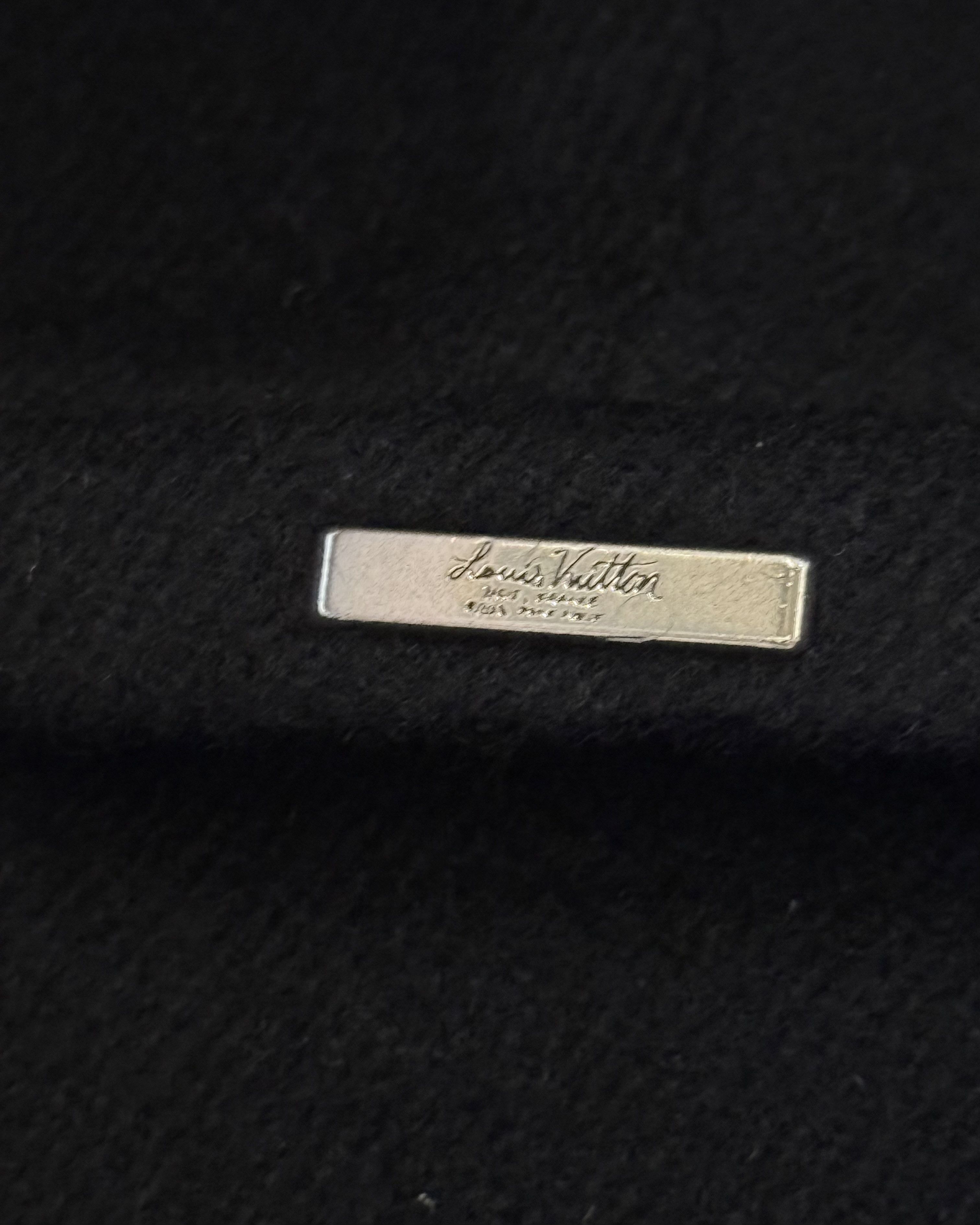 Louis Vuitton Louis Vuitton Reversible Monogram Flower Shearling Hoodie Size US M / EU 48-50 / 2 - 7 Thumbnail