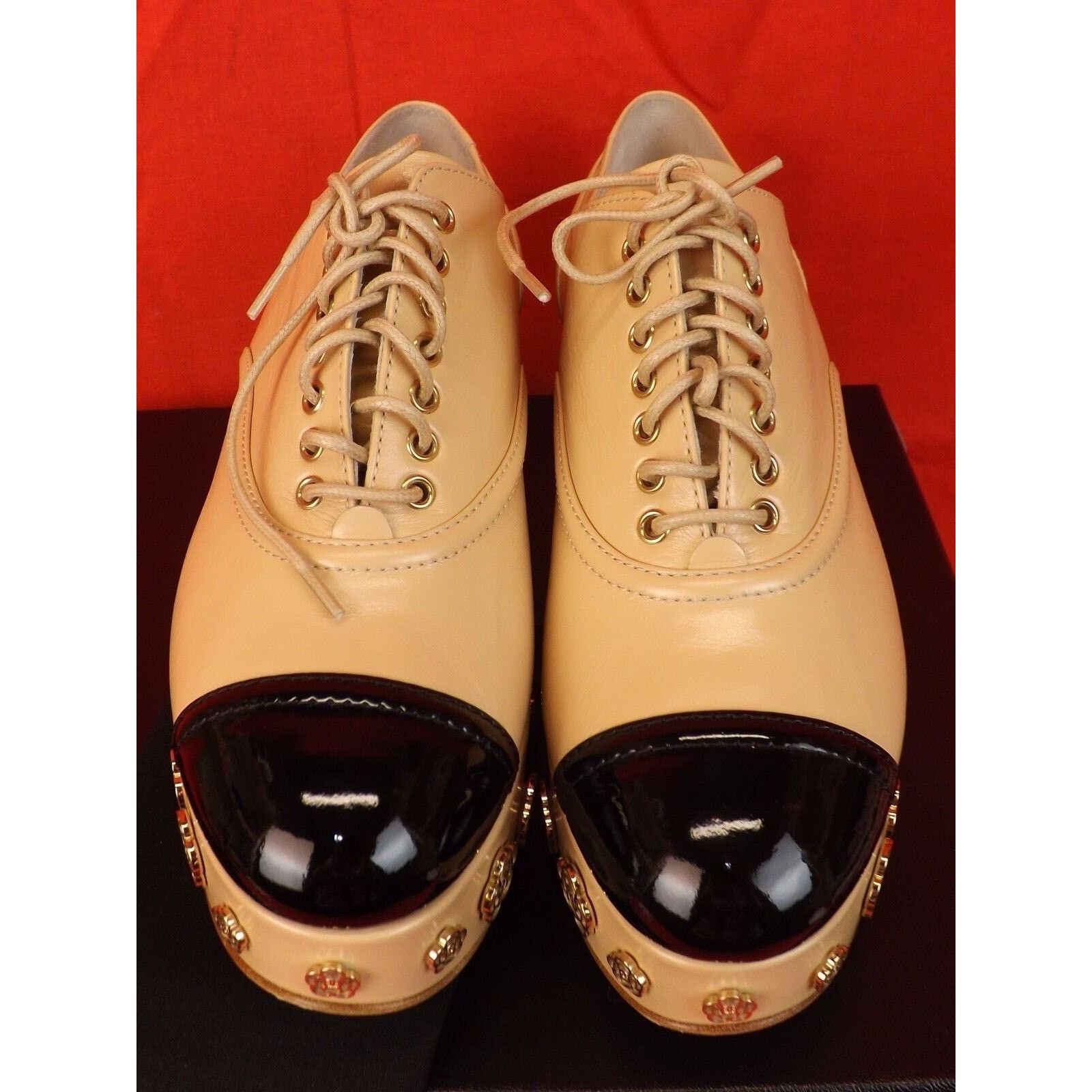 Chanel CHANEL G3172 BEIGE LEATHER CAMELLIA CC PLATFORM OXFORDS 39.5 Size US 9.5 / IT 39.5 - 8 Thumbnail