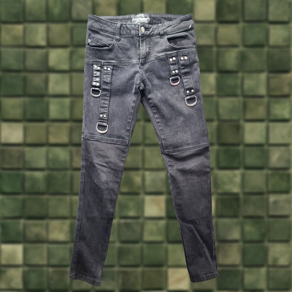 Trippen VINTAGE Tripp Jeans Womens 5 26x29 Tapered Skinny Fit Emo Goth Punk Rave Bondage Leather Logo Buckle Zipper Size 27" / US 4 / IT 40 - 1 Thumbnail