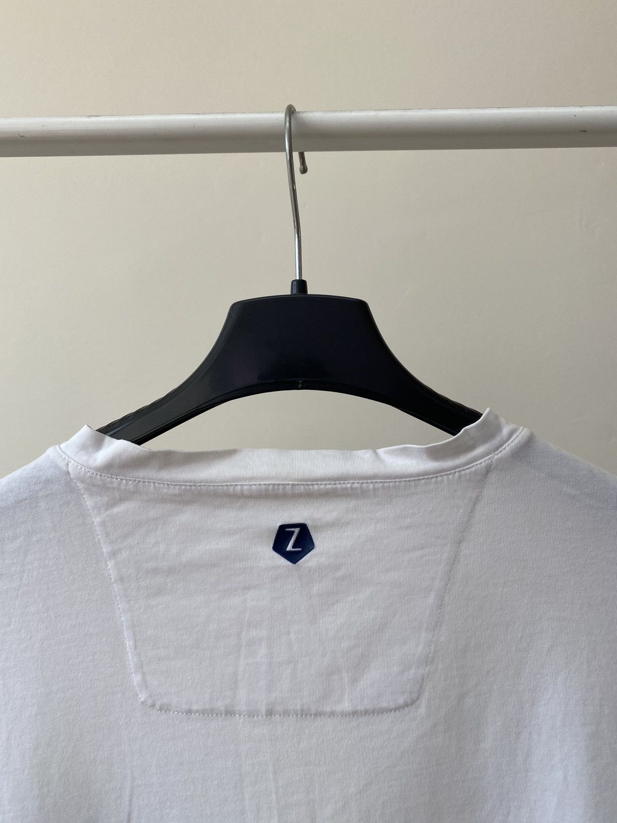 Z Zegna Vintage Z Zegna Printed V-neck T-shirt Size US M / EU 48-50 / 2 - 14 Thumbnail