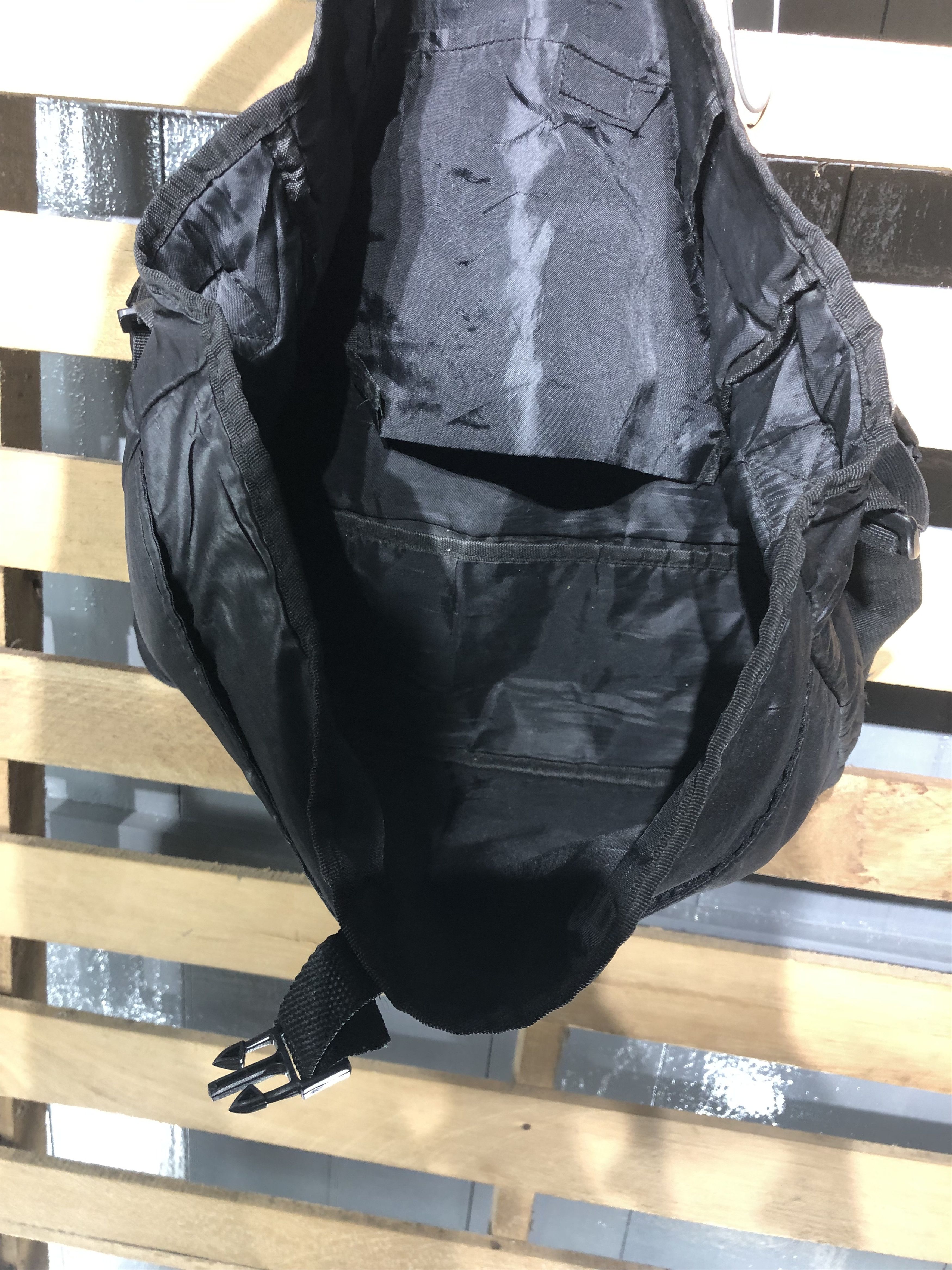 Japanese Brand Rare‼️Japanese Bomk Style Nylon Messenger Bag Size ONE SIZE - 10 Thumbnail