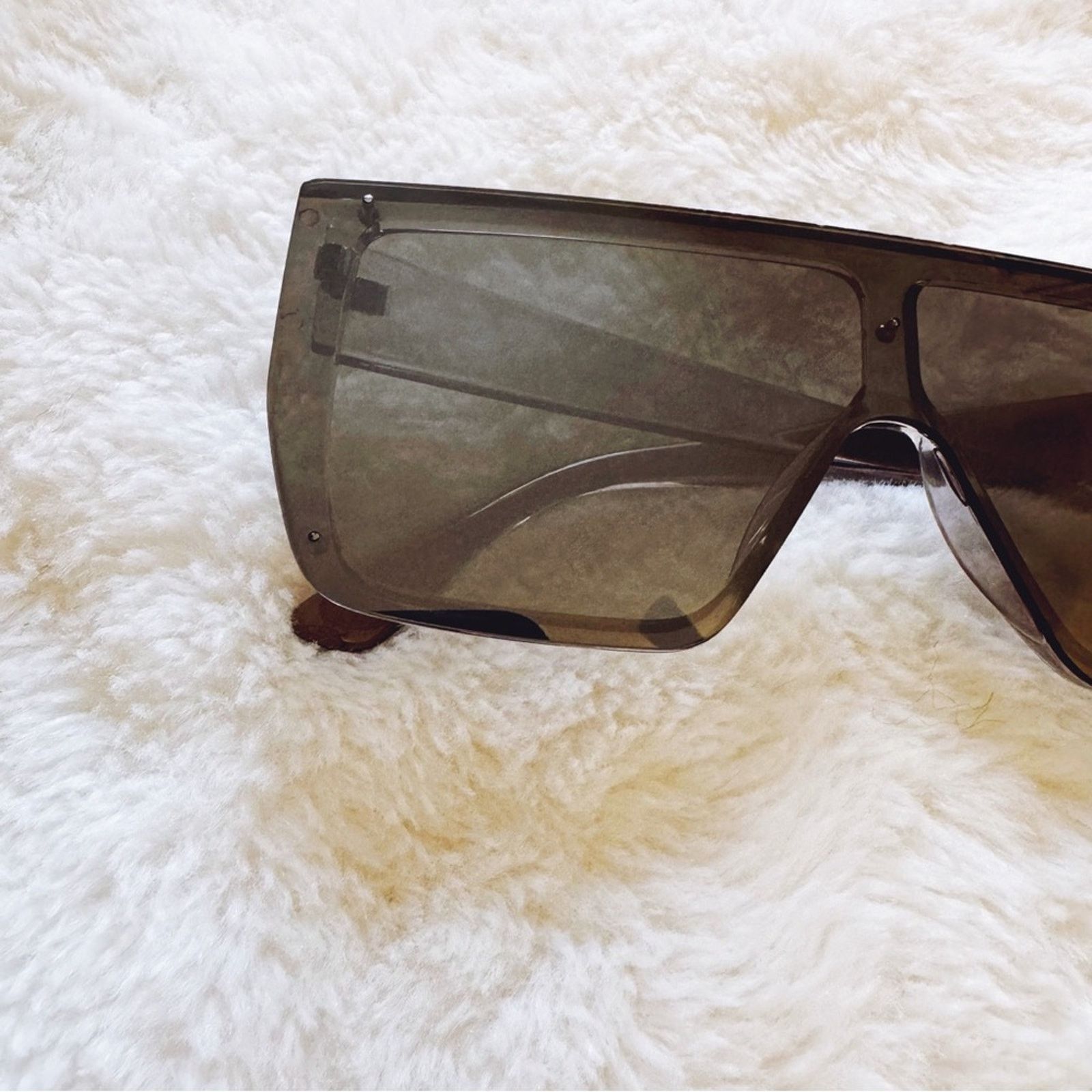 Other Greta Gray Oversized Statement Sunglasses Size ONE SIZE - 2 Thumbnail