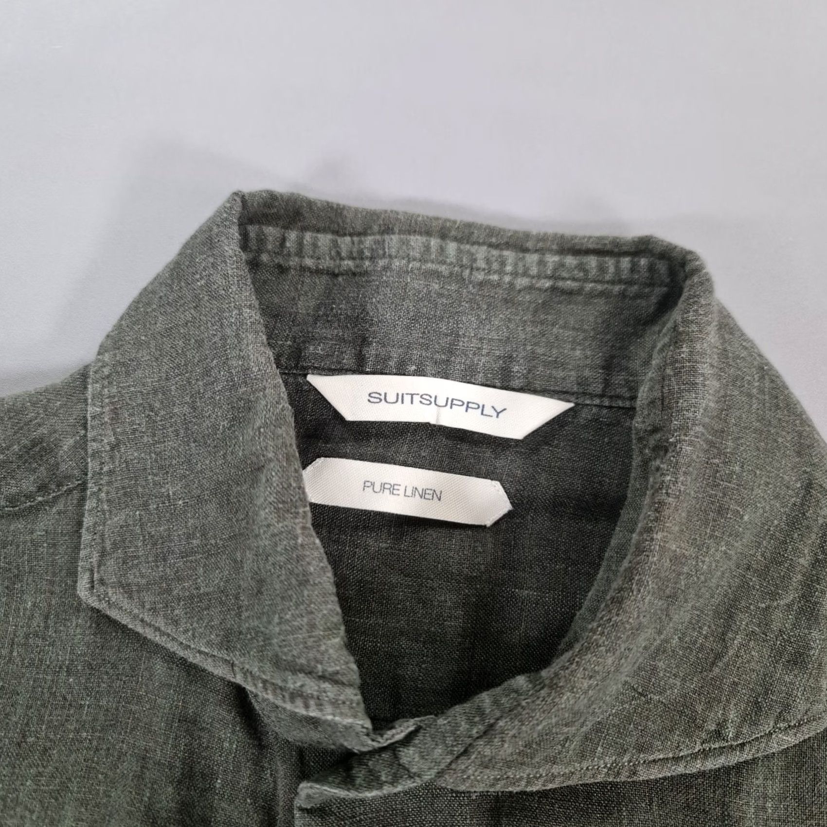Suitsupply Suitsupply Shirt Button-Up 14.5 Slim 100% Linen Green Khaki Long Sleeve Mens Casual Modern City Holiday Seasonal Subtle Wear Size US M / EU 48-50 / 2 - 3 Thumbnail