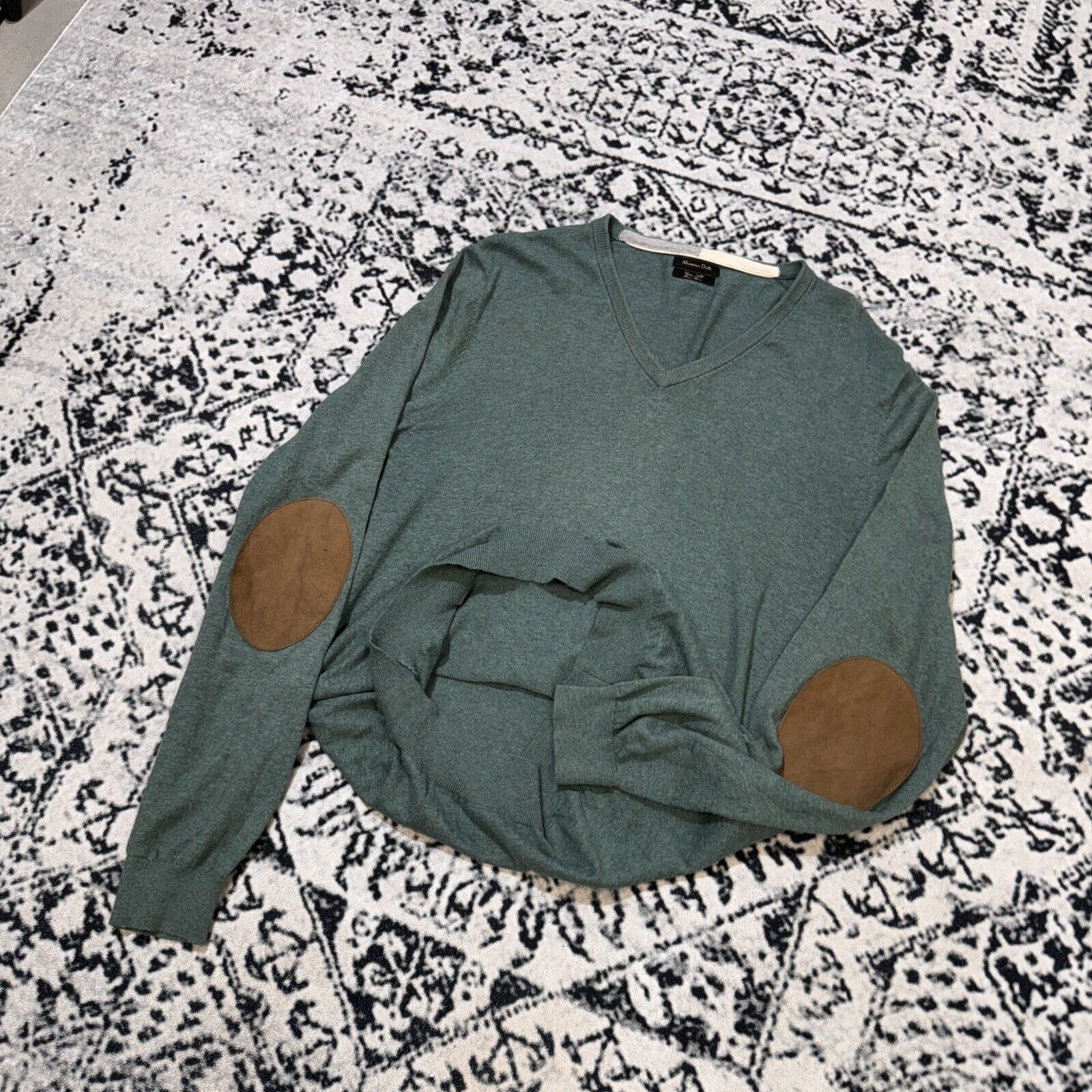 Massimo Dutti × Vintage Vintage Massimo Dutti Green Wool V-Neck Sweater Size L 90s Size US L / EU 52-54 / 3 - 9 Thumbnail