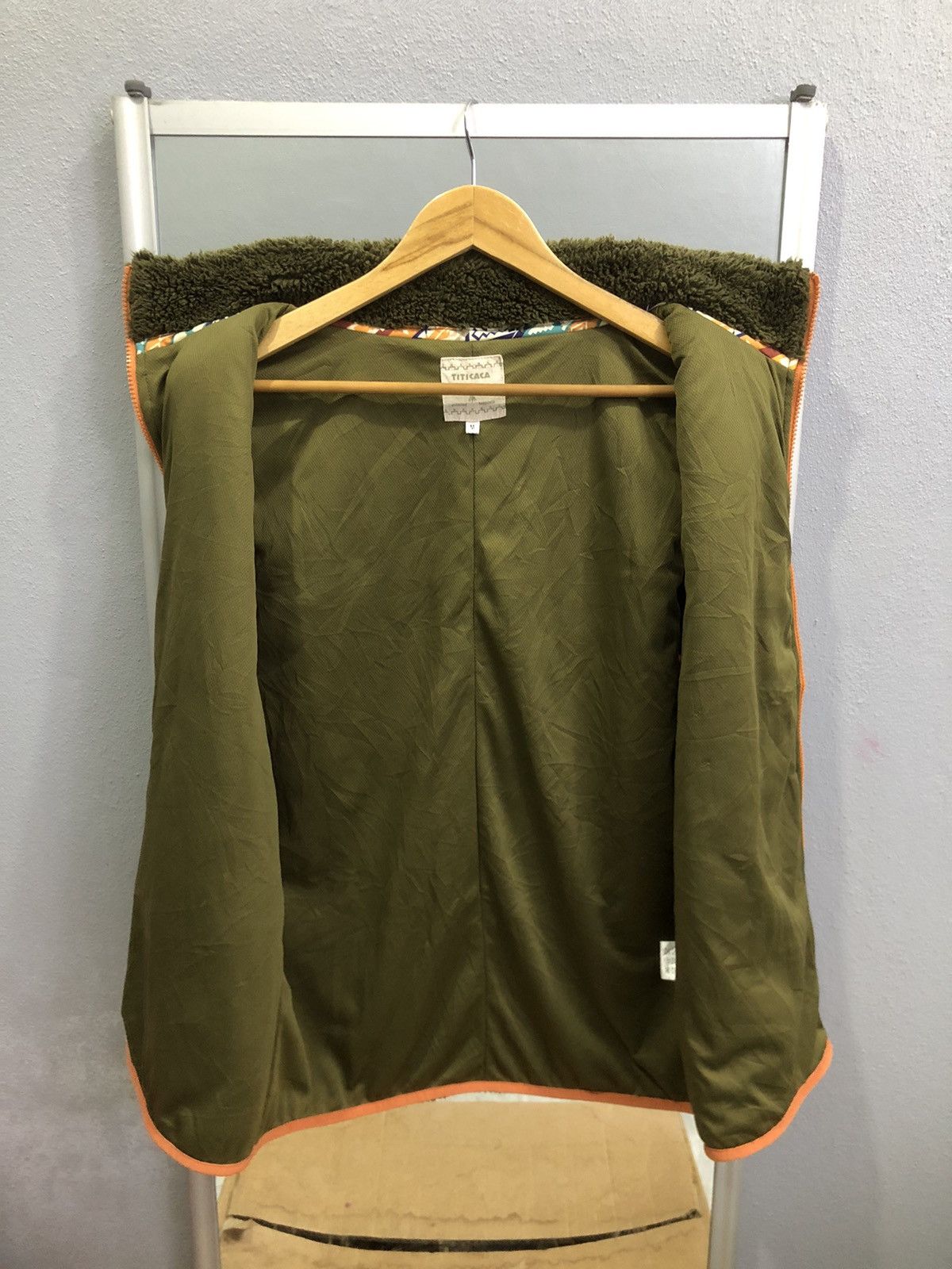 Japanese Brand Titicaca Olive Sherpa Fleece Vest Tribal Panel Size US M / EU 48-50 / 2 - 6 Thumbnail