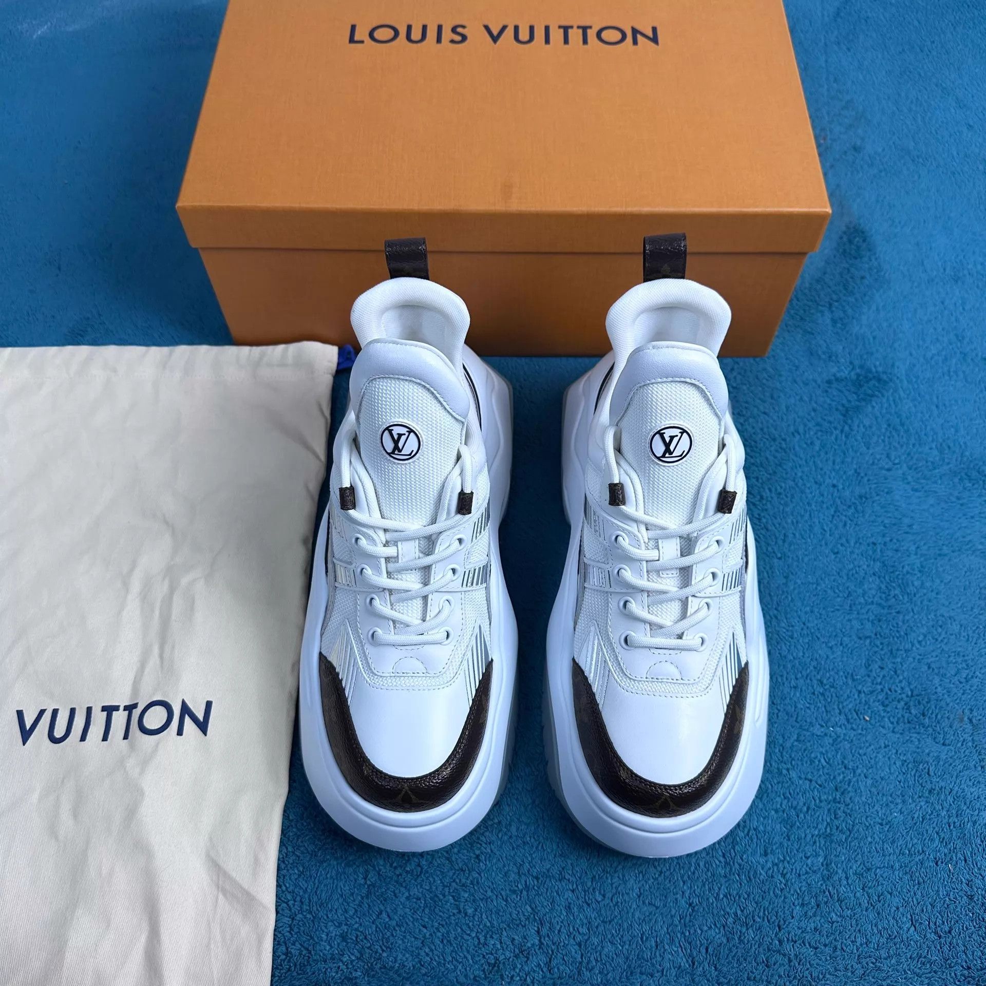 Louis Vuitton LV 2.0 Dad Sneakers White Brown 38.5 Unworn Size US 8 / IT 38 - 1 Thumbnail