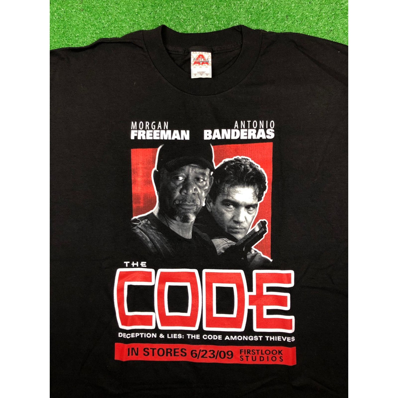 Vintage Vintage The Code Movie Promo Shirt Morgan Freeman Banderas Size US XL / EU 56 / 4 - 2 Thumbnail