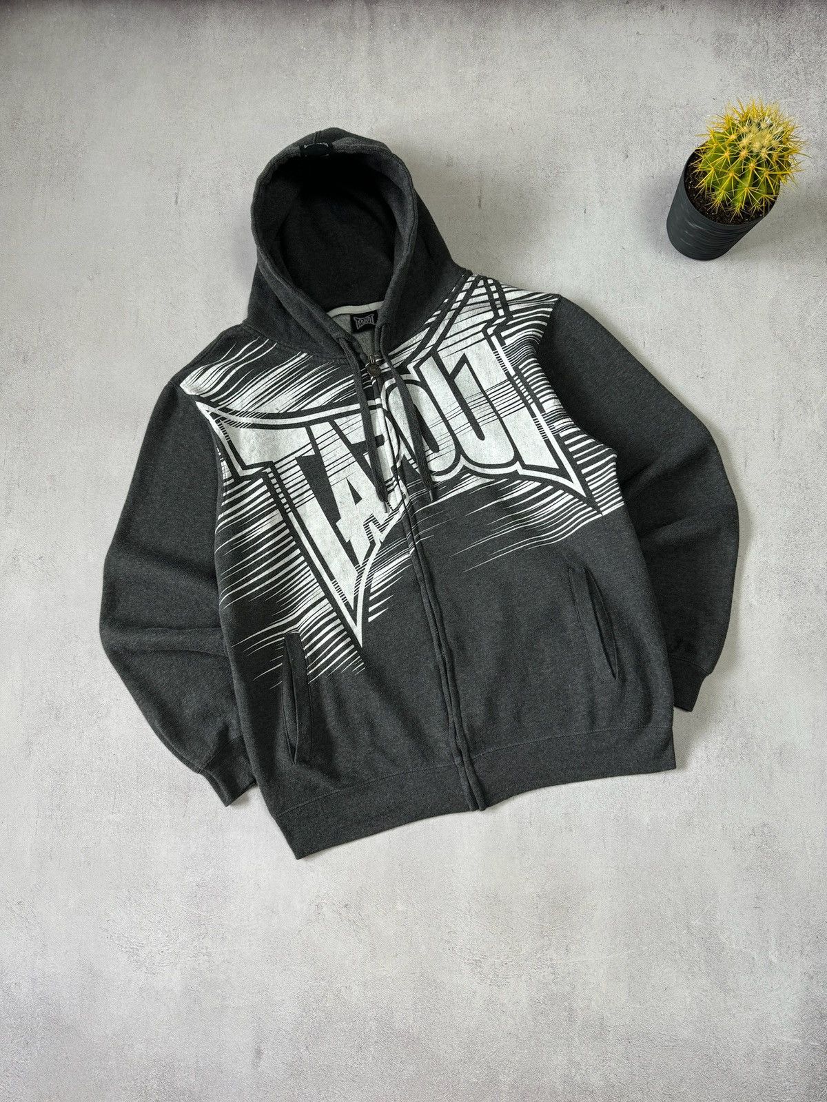 Vintage Vintage Tapout Hoodie Big Logo Baggy Avantgarde Japanese 90s Size US M / EU 48-50 / 2 - 1 Thumbnail
