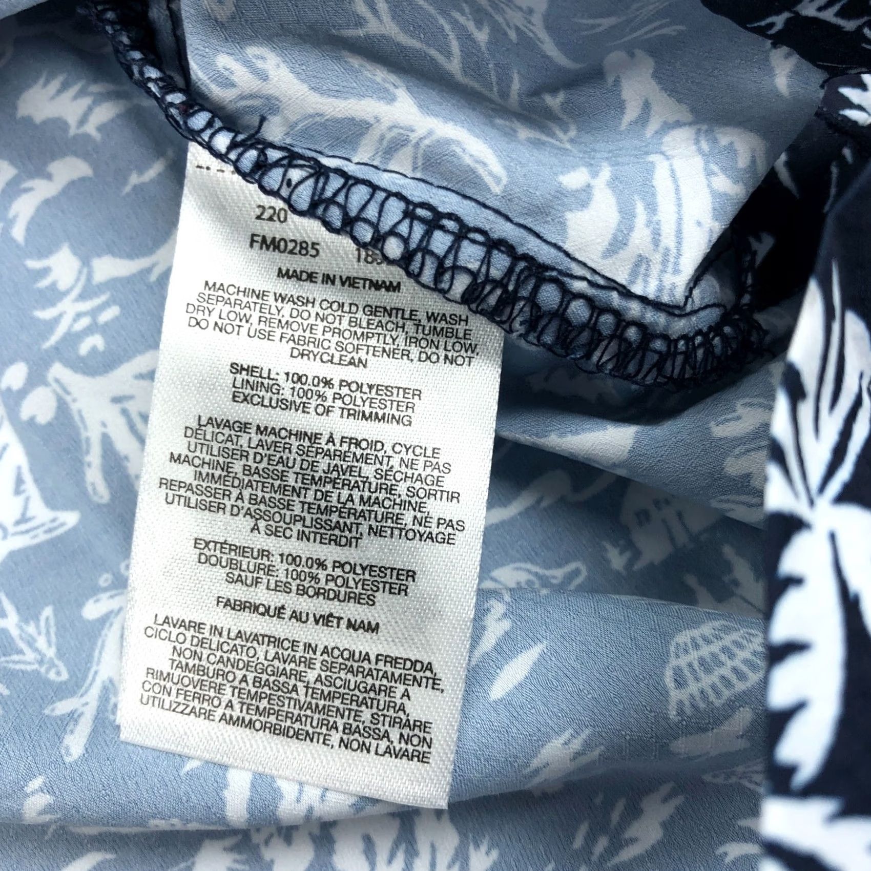 Vintage Columbia PFG Shirt Mens M UNC Tar Heels Hawaiian Short Sleeve Button-Up Size US M / EU 48-50 / 2 - 6 Thumbnail