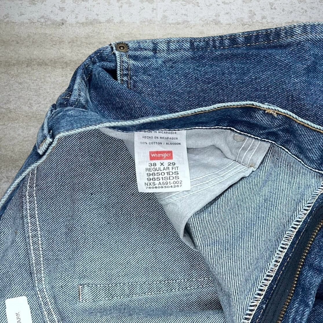 Wrangler Vintage Y2K Wrangler Jeans 38x29 Relaxed Fit Medium Wash Size US 38 / EU 54 - 4 Thumbnail