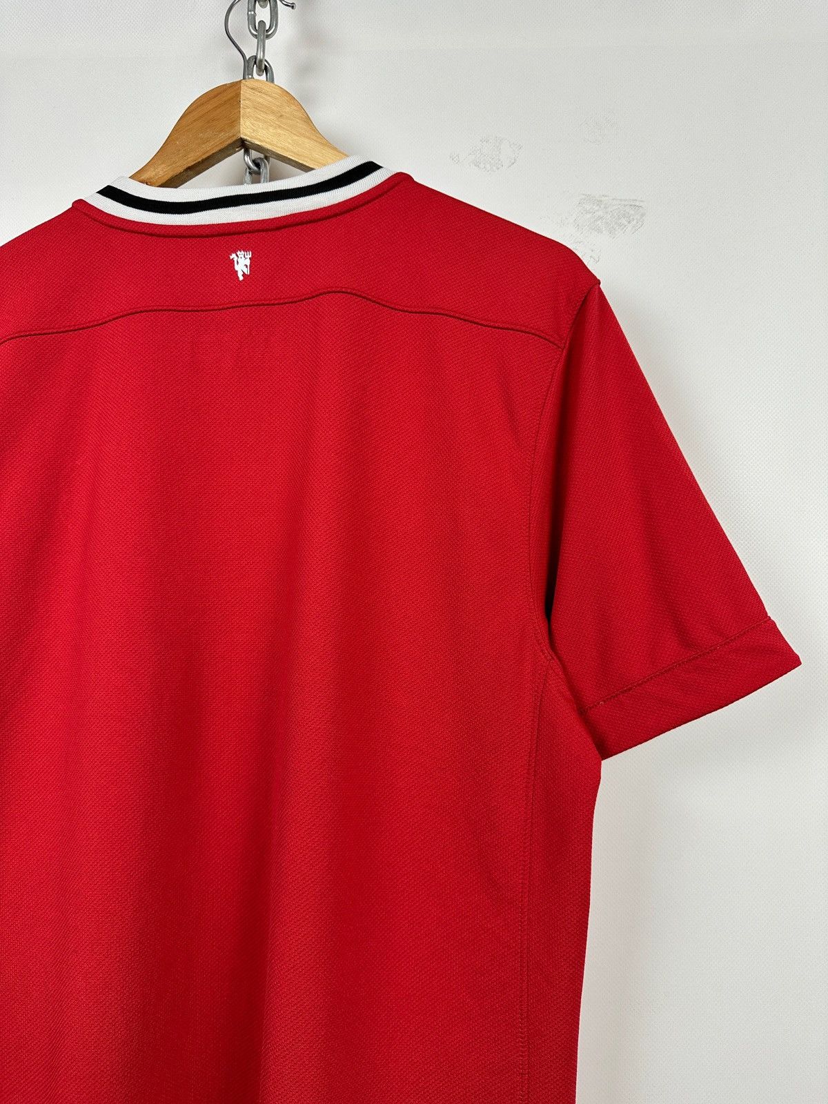 Nike 2011/12 Nike Manchester United Home Soccer Jersey Size US L / EU 52-54 / 3 - 14 Thumbnail