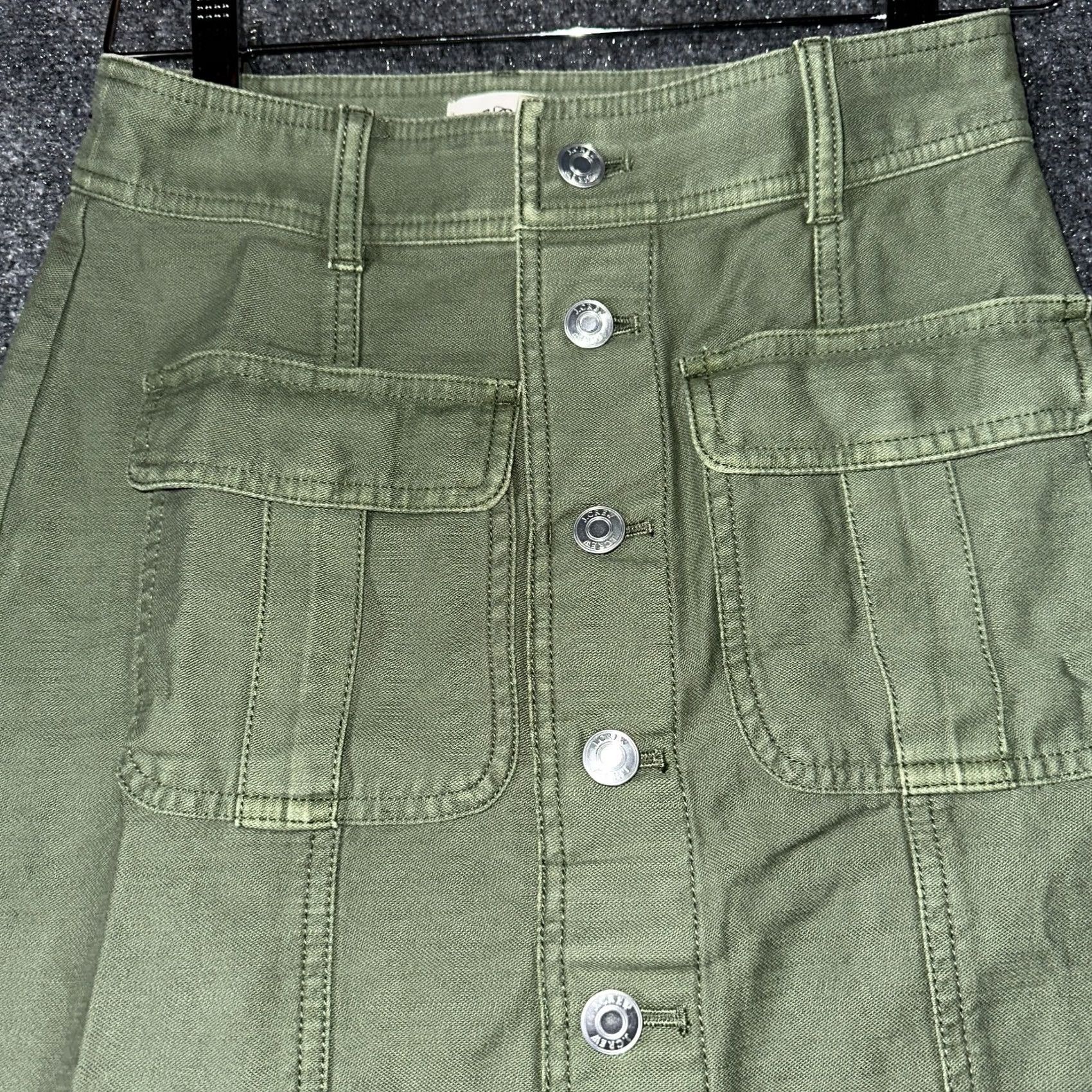 J.Crew J.CREW Skirt Womens 23 Green Cotton Pockets Button Front Knee Length Vintage: No, Solid, Classic Modern, Mid Rise, Regular Size 23, Women, Skirt Size 40" / US 18 - 2 Thumbnail