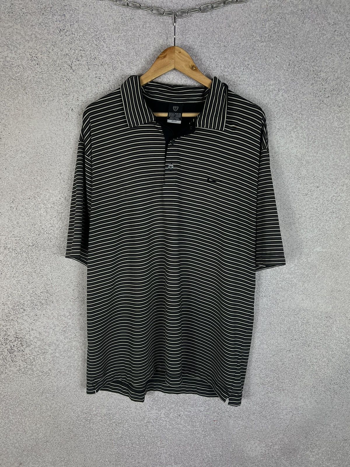 Vintage Vintage Nike Tiger Woods Golf Striped Polo Shirt Swoosh Tee Size US XL / EU 56 / 4 - 1 Thumbnail