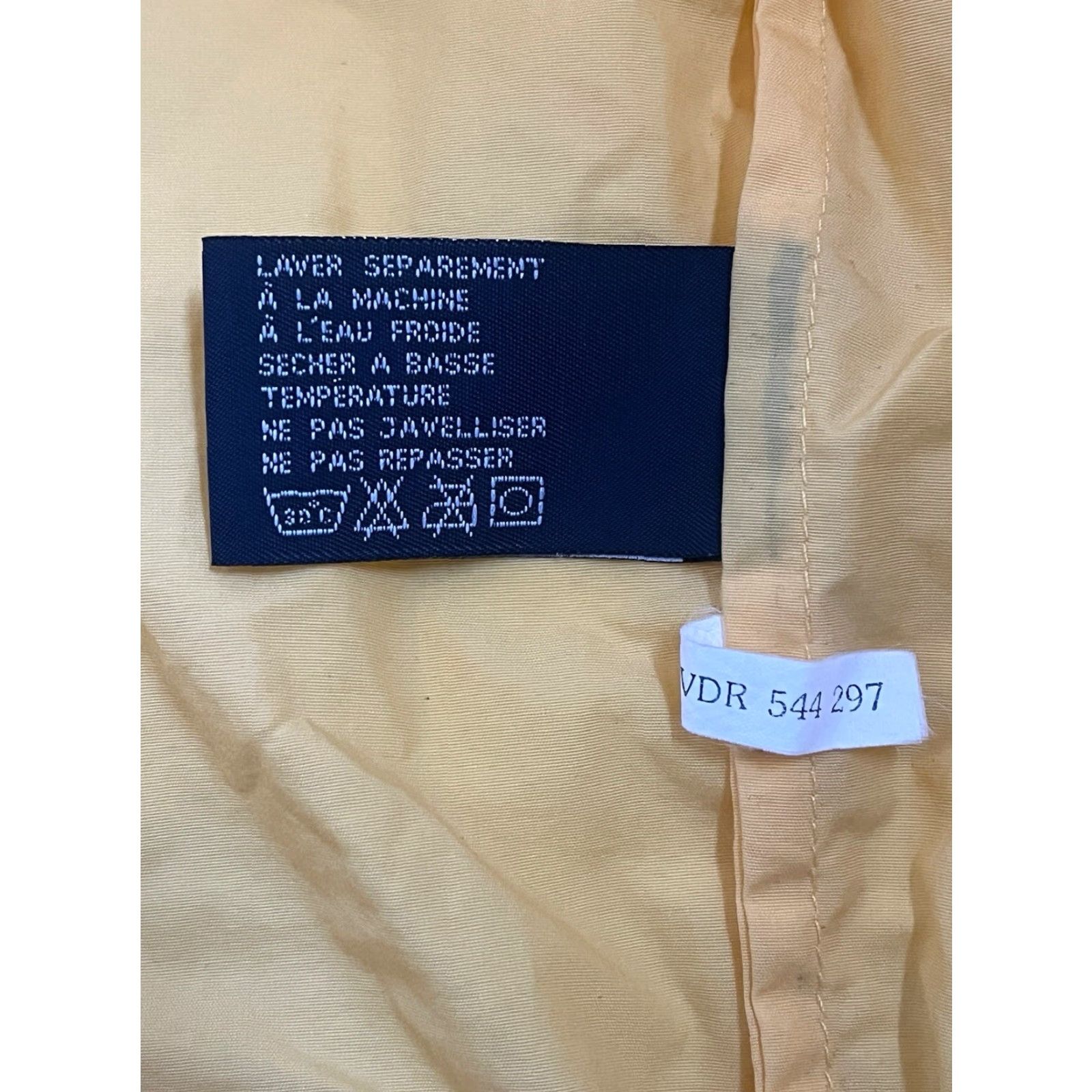 Nautica VINTAGE Nautica Jacket Mens L Yellow 90s Windbreaker Nylon Zip Logo Graphic Embroidered Chest Pocket Sailor Sailing Shirt? Size US L / EU 52-54 / 3 - 7 Thumbnail
