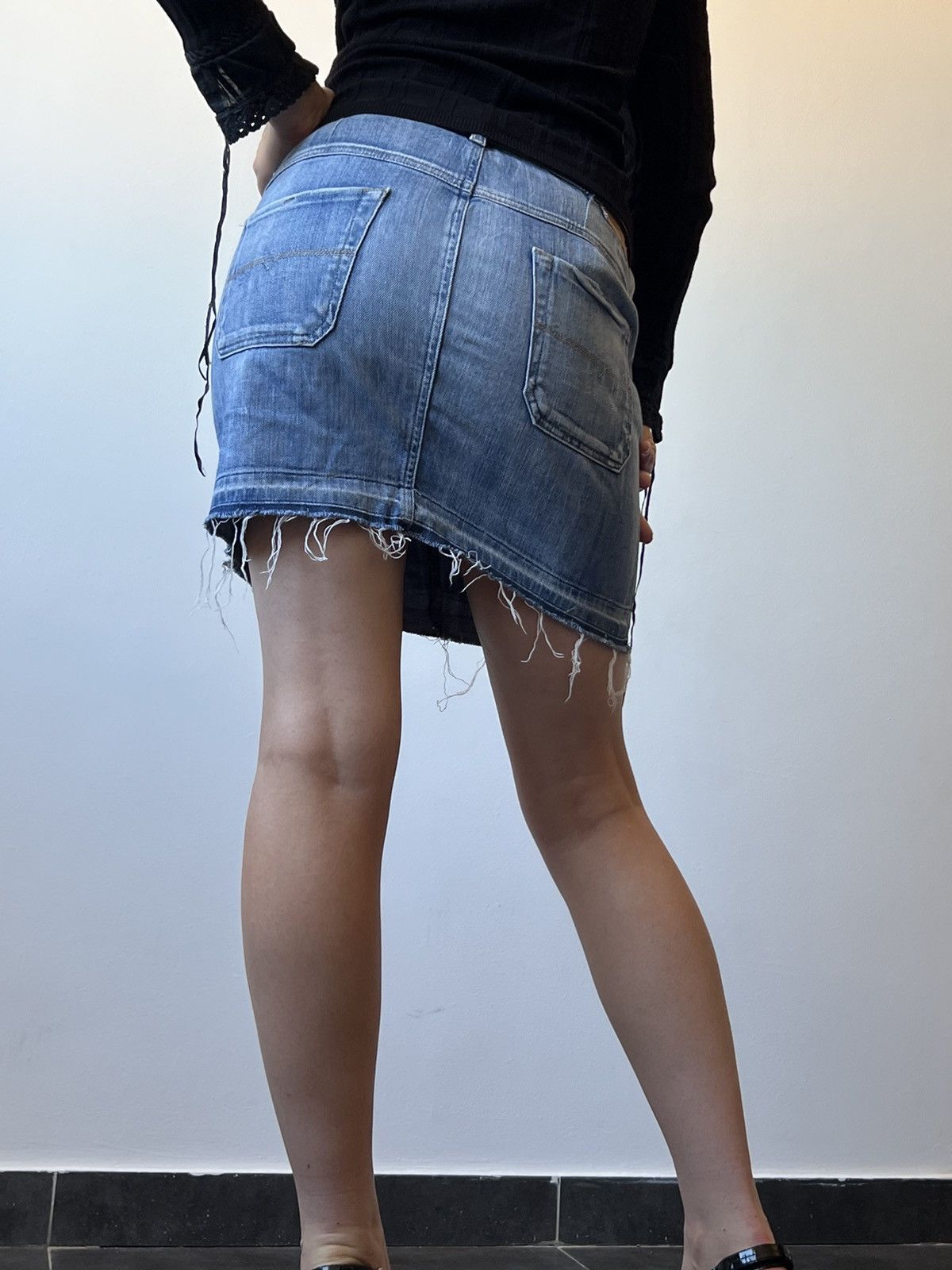 Diesel VINTAGE DIESEL DISTRESSED SKIRT DENIM JEANS Size 27" / US 4 / IT 40 - 2 Thumbnail