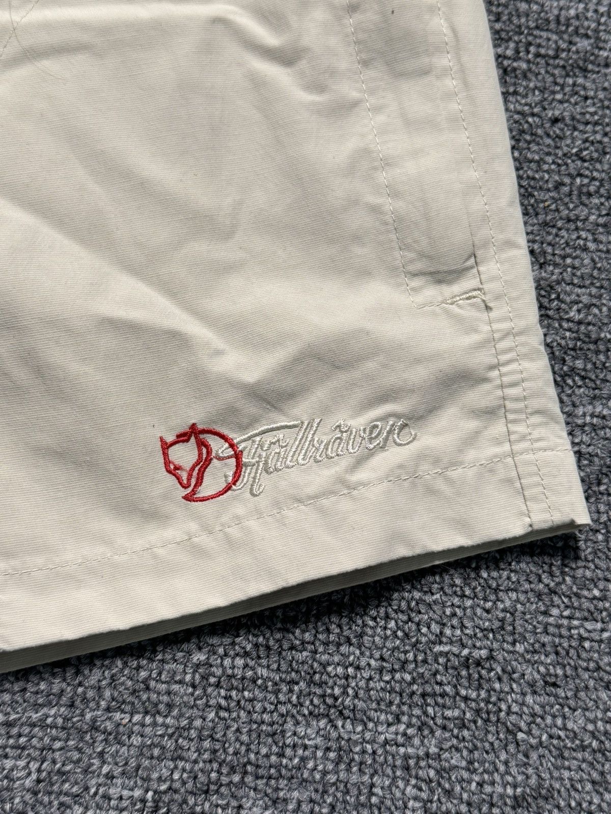 Fjallraven Vintage Fjällräven Cargo Shorts Beige Size 42 US 32 Size US 32 / EU 48 - 5 Thumbnail