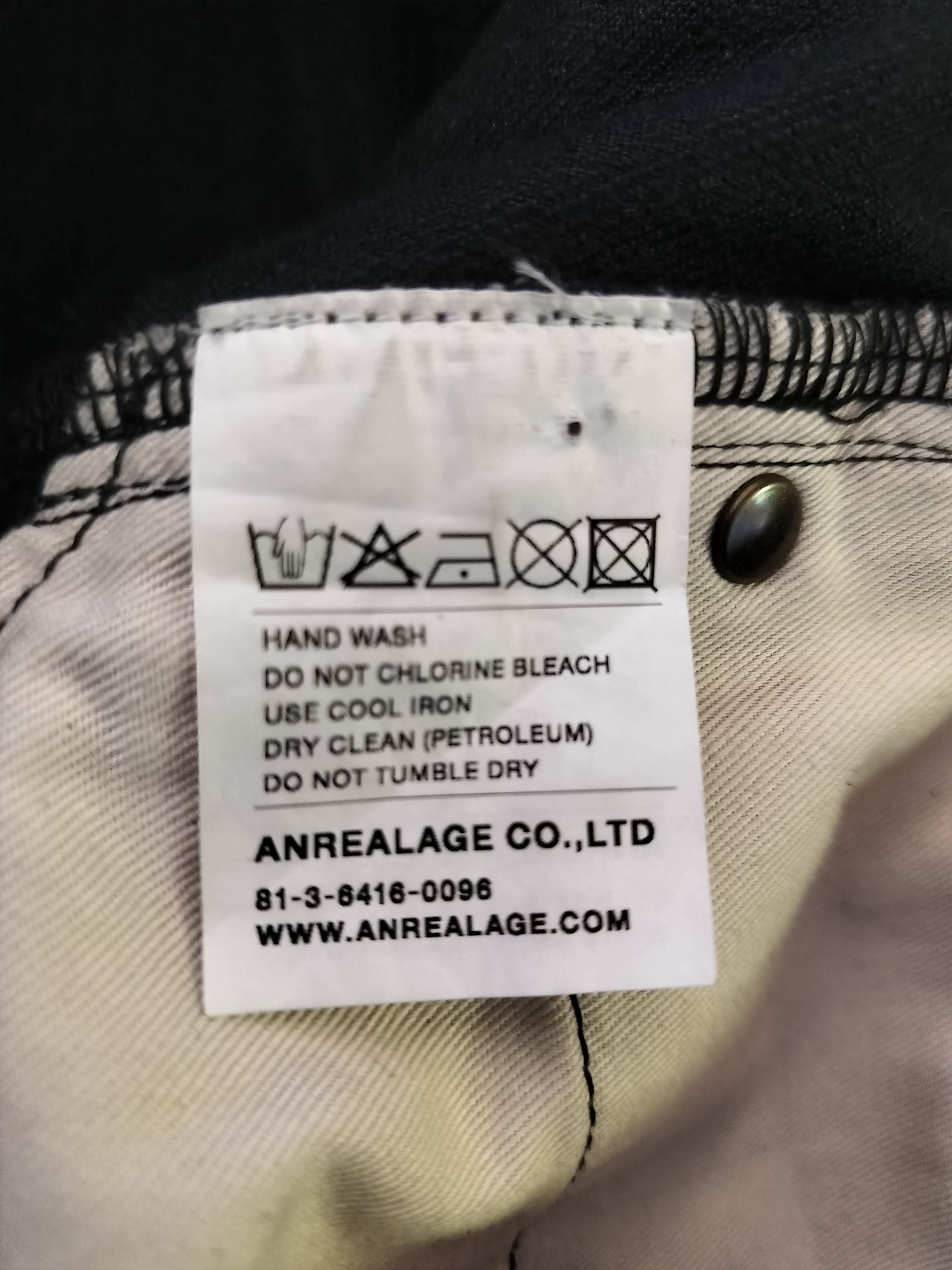 ANREALAGE ANREALAGE - ANSEASON - TWISTED BLACK DENIM TROUSER Size US 34 / EU 50 - 5 Thumbnail