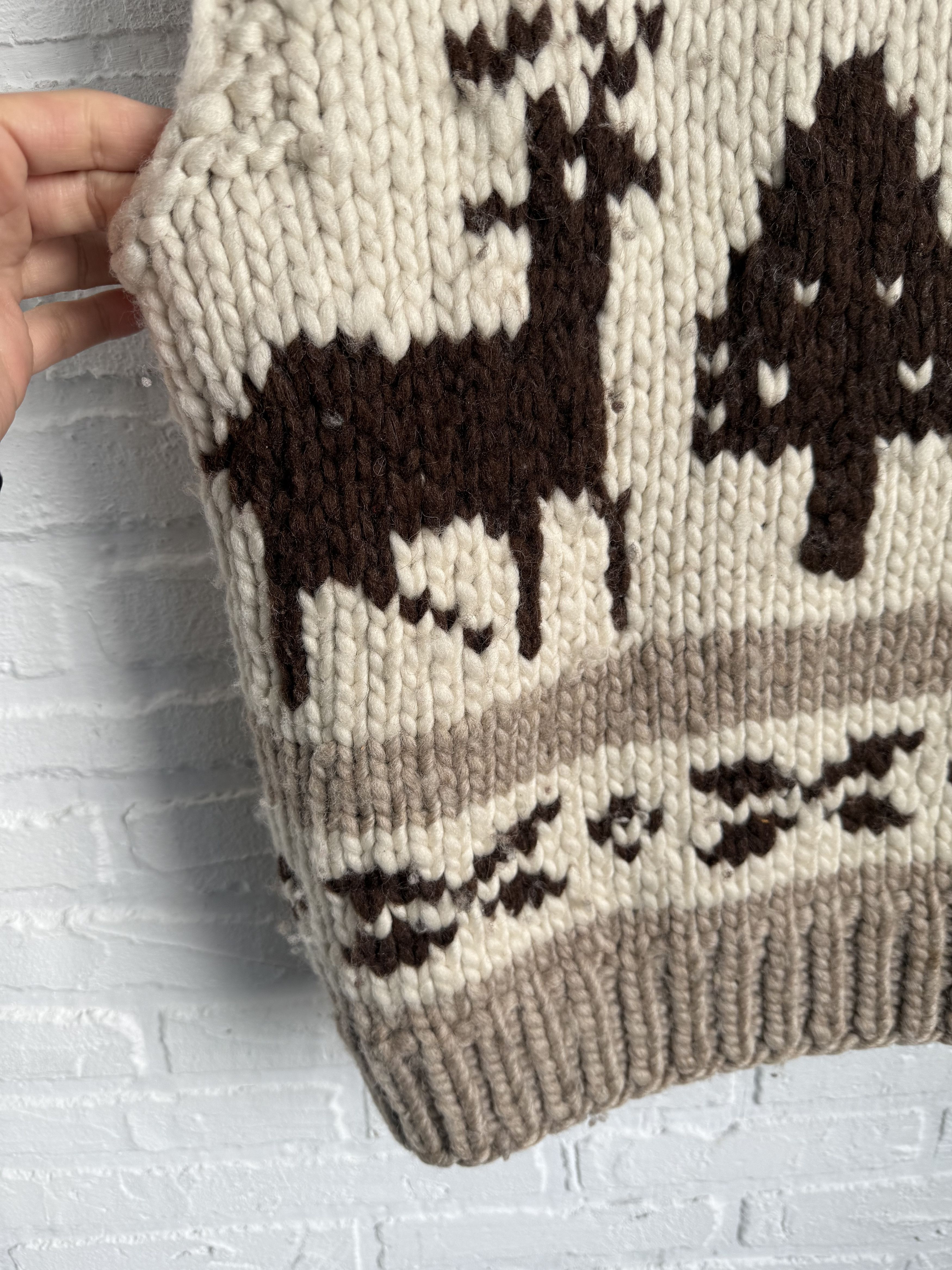 Vintage Vintage KISITAU wool hand knit vest Size US M / EU 48-50 / 2 - 11 Thumbnail