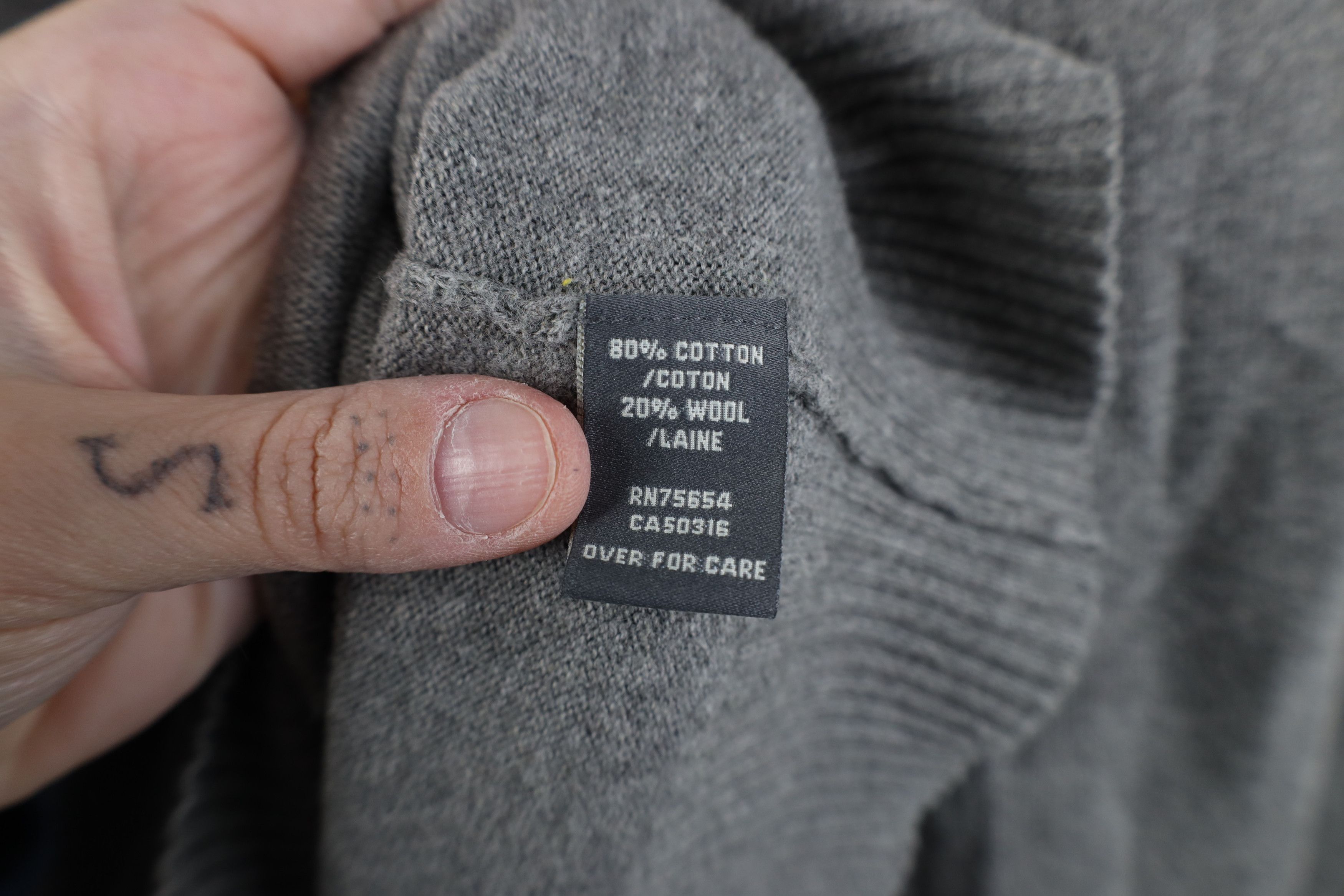 Abercrombie & Fitch Vintage Y2K Abercrombie & Fitch Knit V-Neck Sweater Gray Size US L / EU 52-54 / 3 - 9 Thumbnail