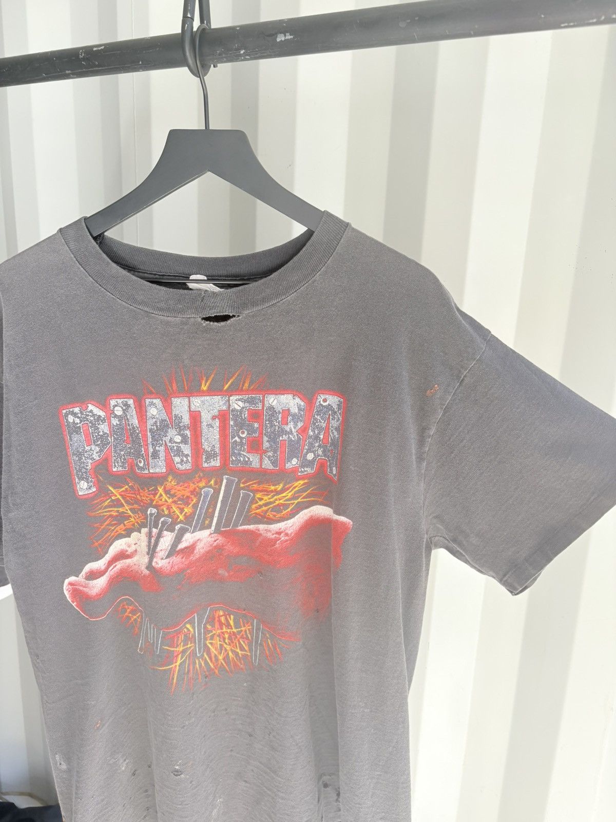 Band Tees Thrashed Pantera Faded Distressed Shirt ERD GRUNGE Size US XL / EU 56 / 4 - 4 Thumbnail