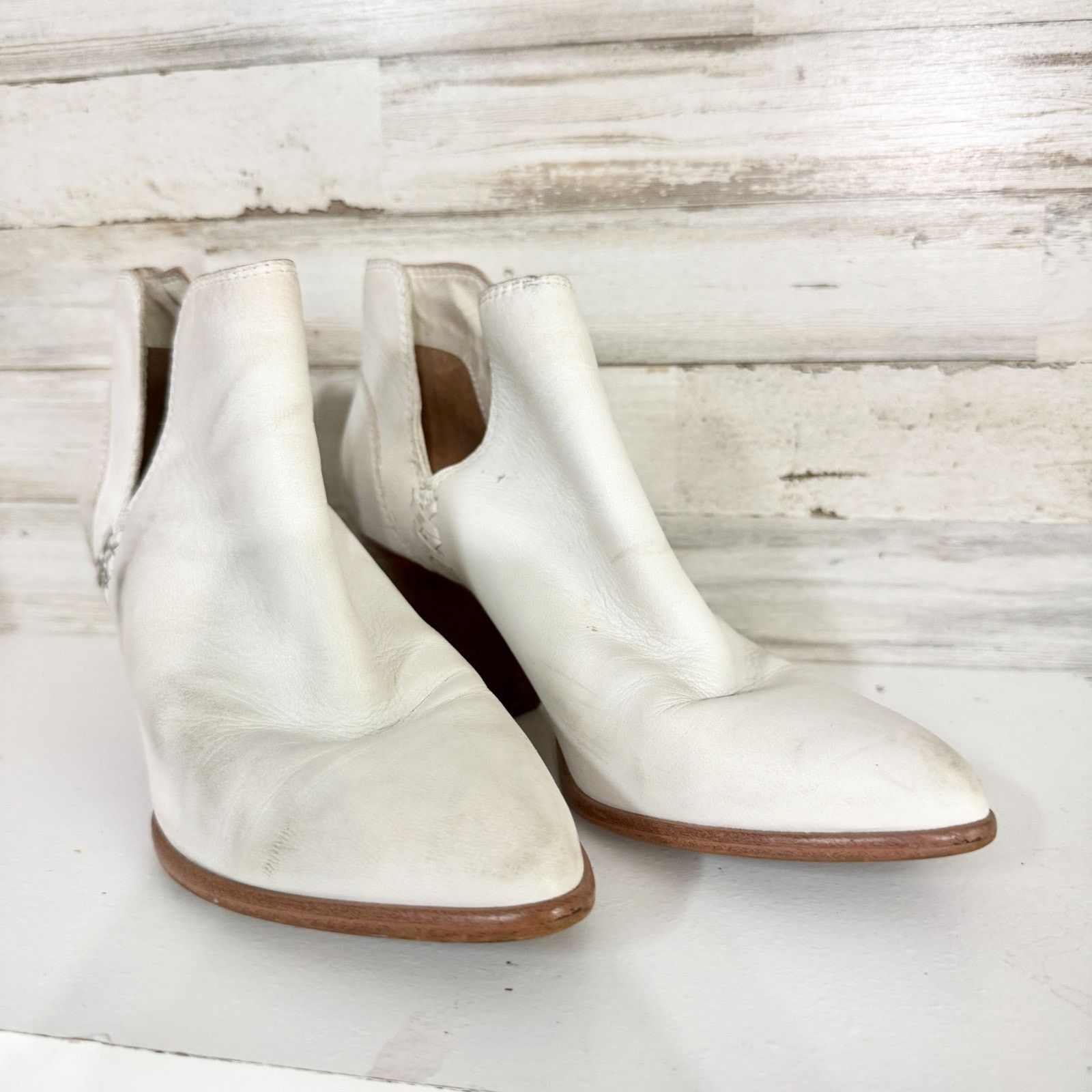 Frye Frye Shoes Size 6M Cream Leather Ankle Bootie Boots Shootie Size US 6 / IT 36 - 3 Thumbnail