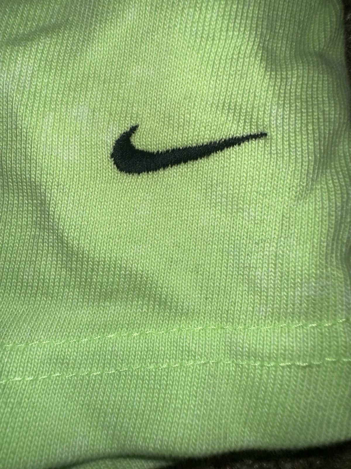 Nike Nike Women’s Sportwear Wash Pack Neon Overdye Ghost Green Shorts Size 32" / US 10 / IT 46 - 4 Thumbnail
