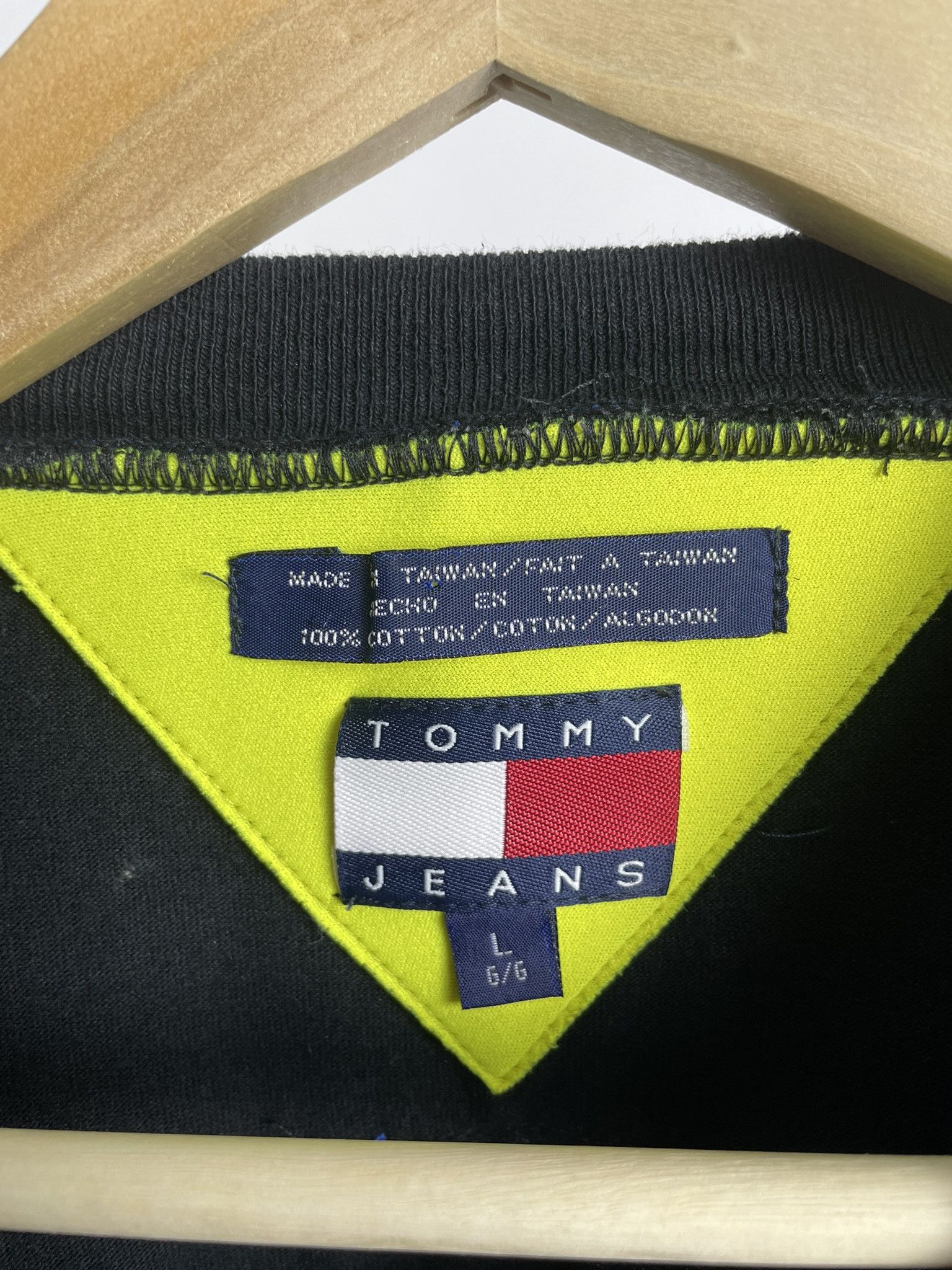Tommy Hilfiger Vintage 1980's/90's Tommy Hilfiger Long Sleeve Size US L / EU 52-54 / 3 - 4 Thumbnail