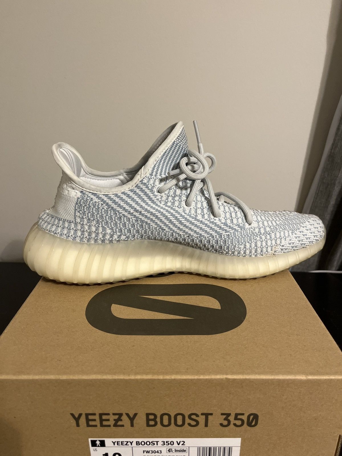 Adidas × Yeezy Yeezy Boost 350 V2 ‘Cloud White’ Size US 10 / EU 43 - 11 Thumbnail