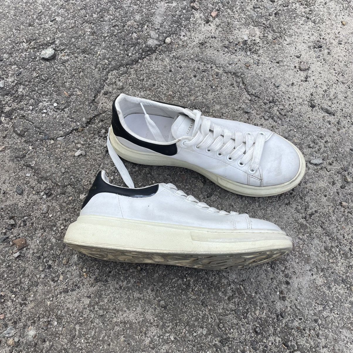 Alexander McQueen Alexander McQueen sneakers low-top leather die shoes Italy Size US 11 / EU 44 - 1 Thumbnail