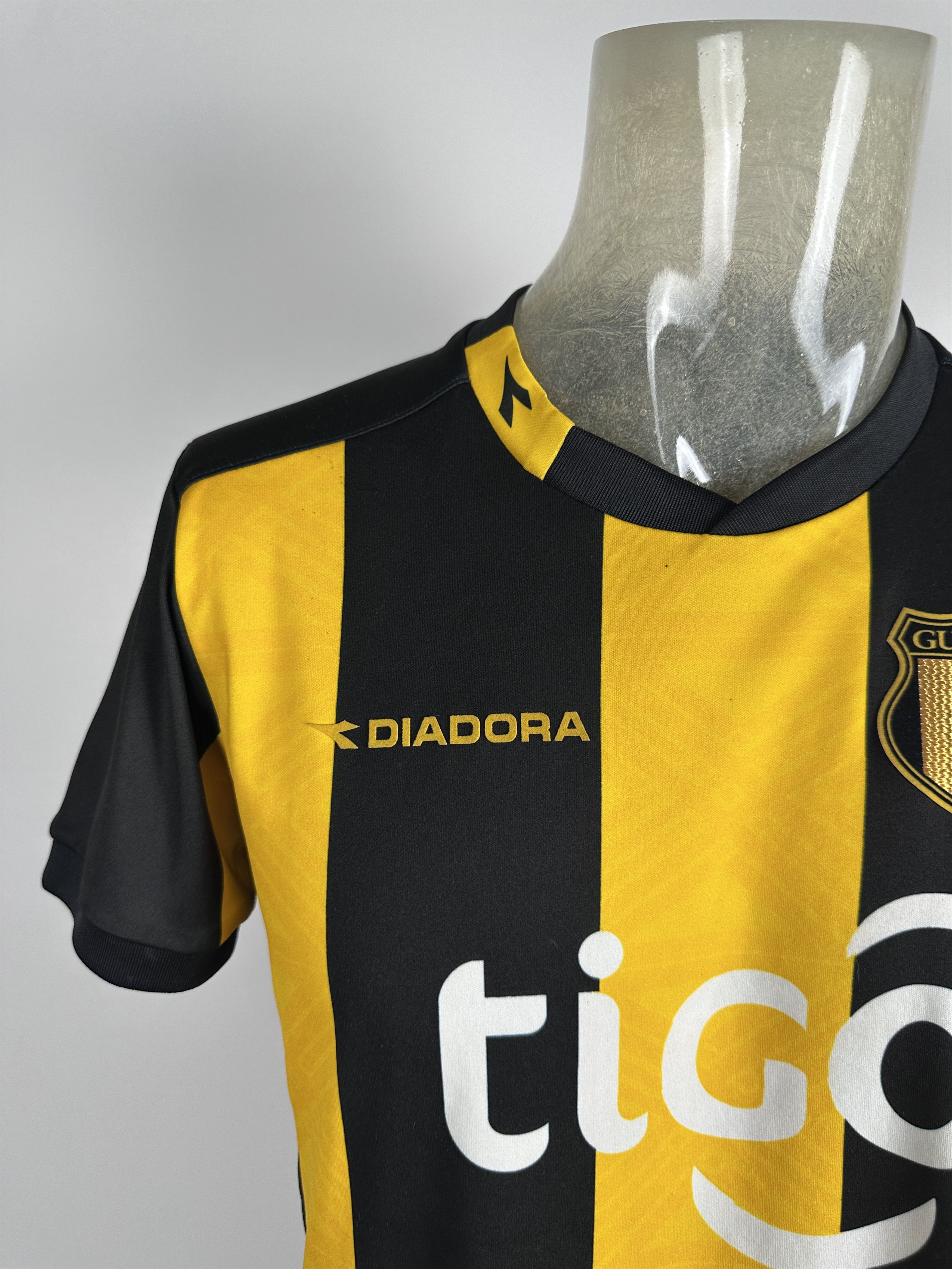 Diadora Guarani Asuncion 2015 Football Shirt Soccer Jersey Diadora Size US S / EU 44-46 / 1 - 3 Thumbnail