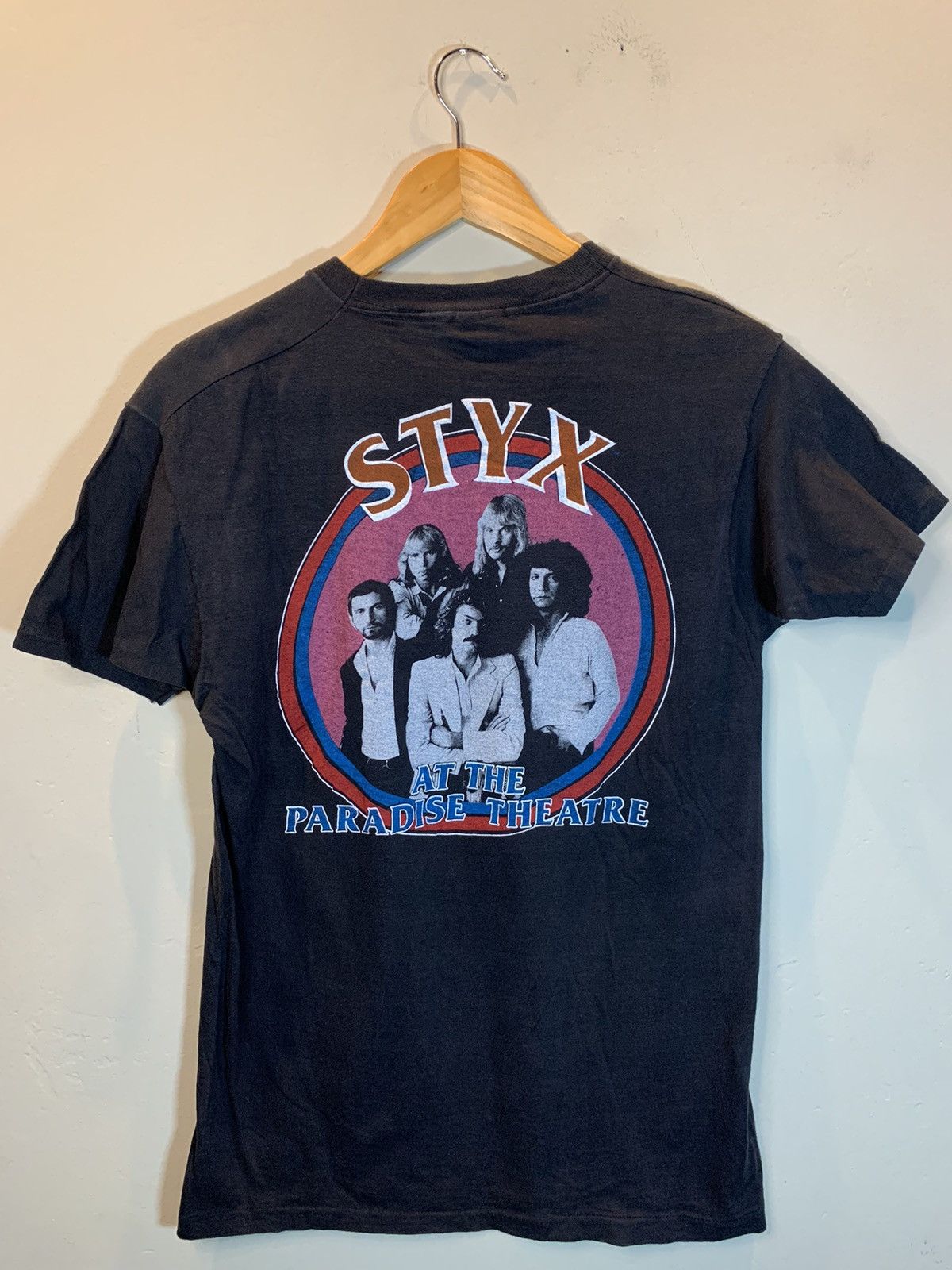 Band Tees × Vintage *RARE* Vintage Styx World Tour 1981 Paradise Theatre T-Shirt Size US L / EU 52-54 / 3 - 2 Thumbnail