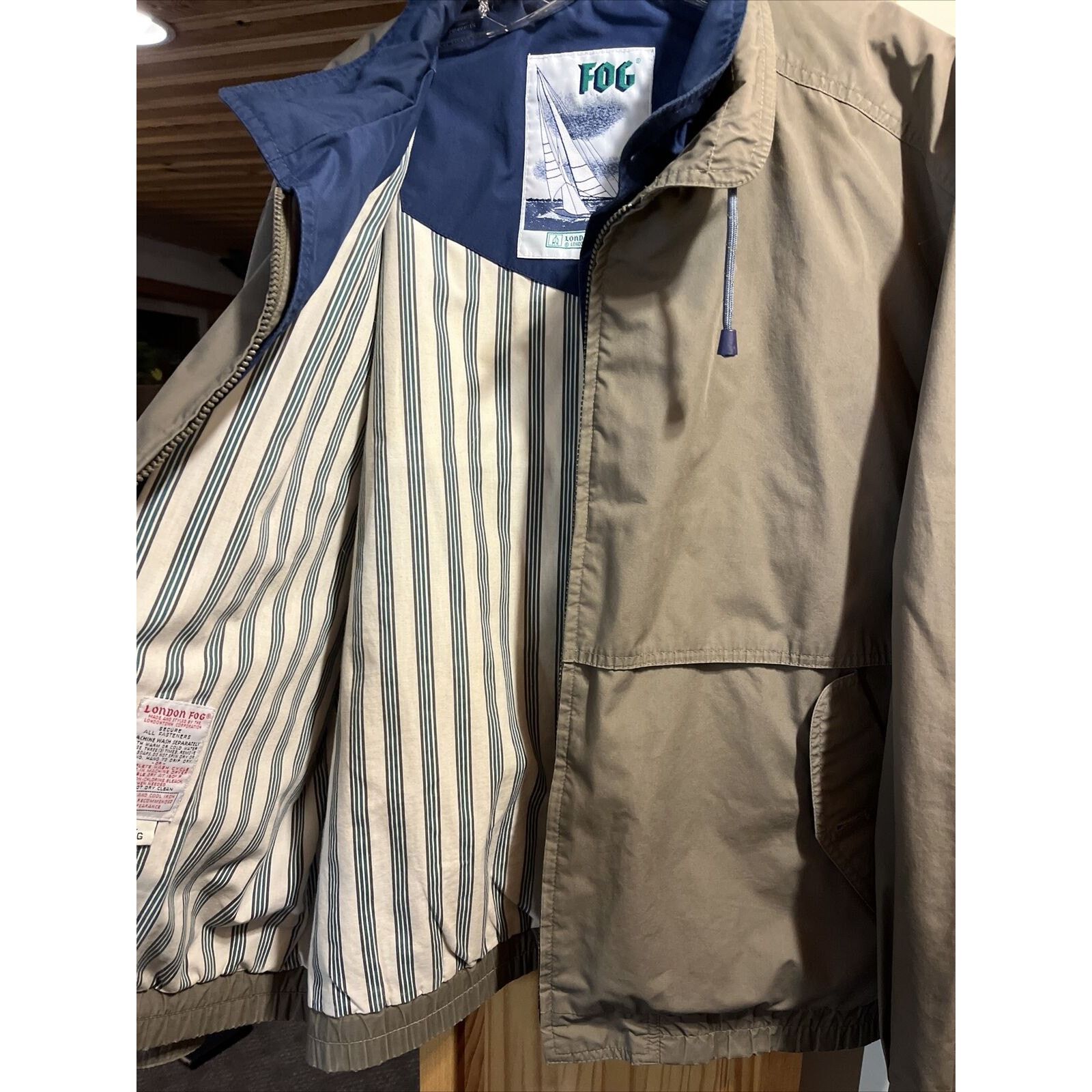London Fog London Fog Vintage Men’s L Gray Full Zip Windbreaker Jacket Size US L / EU 52-54 / 3 - 12 Thumbnail