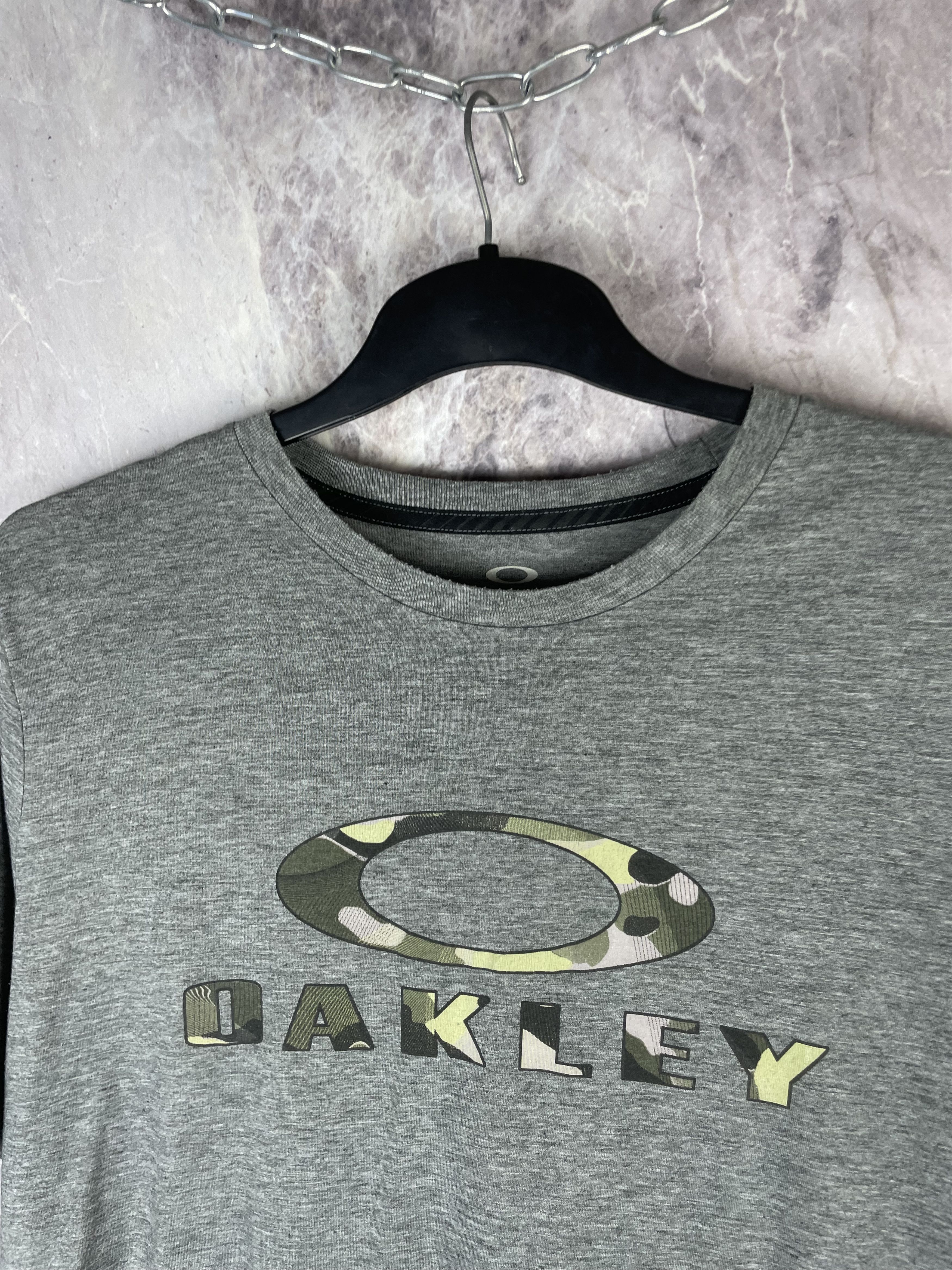 Oakley Oakley Vintage Mens Crew Neck T-Shirt Y2k Size US XL / EU 56 / 4 - 3 Thumbnail