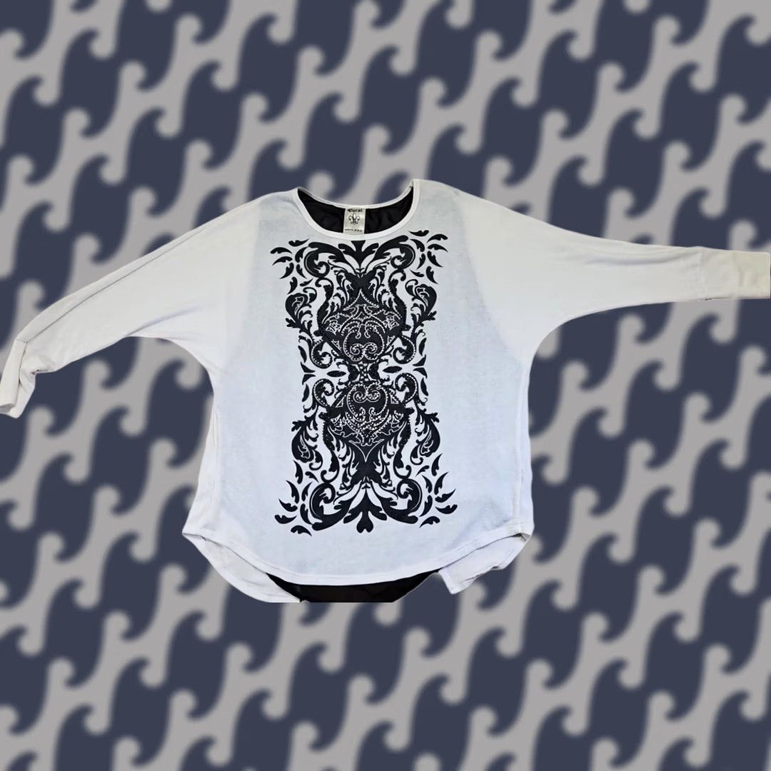 Vintage Vocal Top Blouse XL White Black Baroque Scroll Open Back Dolman Sleeve Glam Womens Size XL / US 12-14 / IT 48-50 - 1 Thumbnail