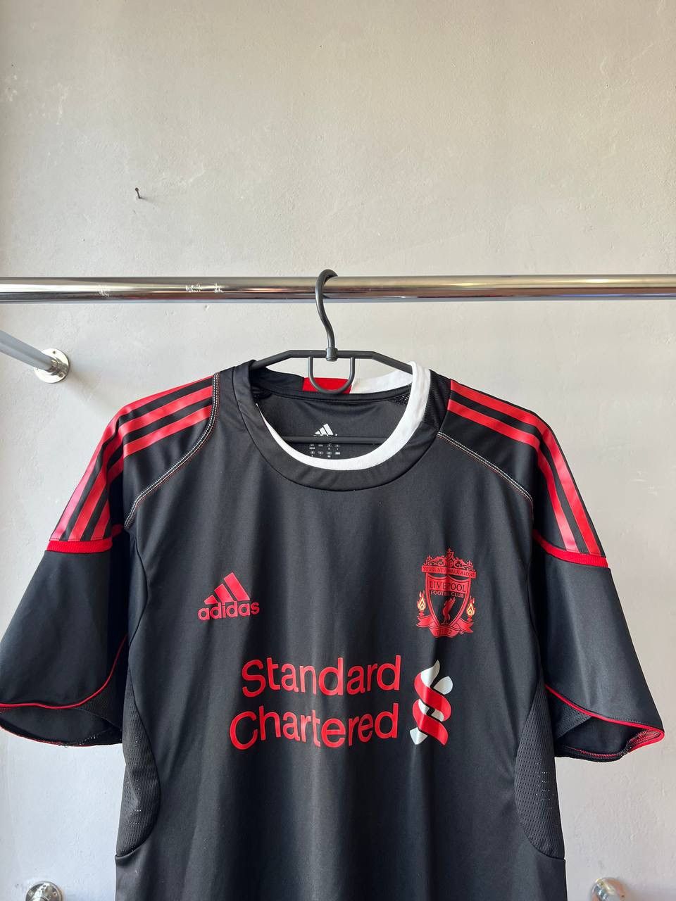 Adidas 2009/10 LIVERPOOL TRAINING SOCCER JERSEY FOOTBALL SHIRT S Size US S / EU 44-46 / 1 - 3 Thumbnail