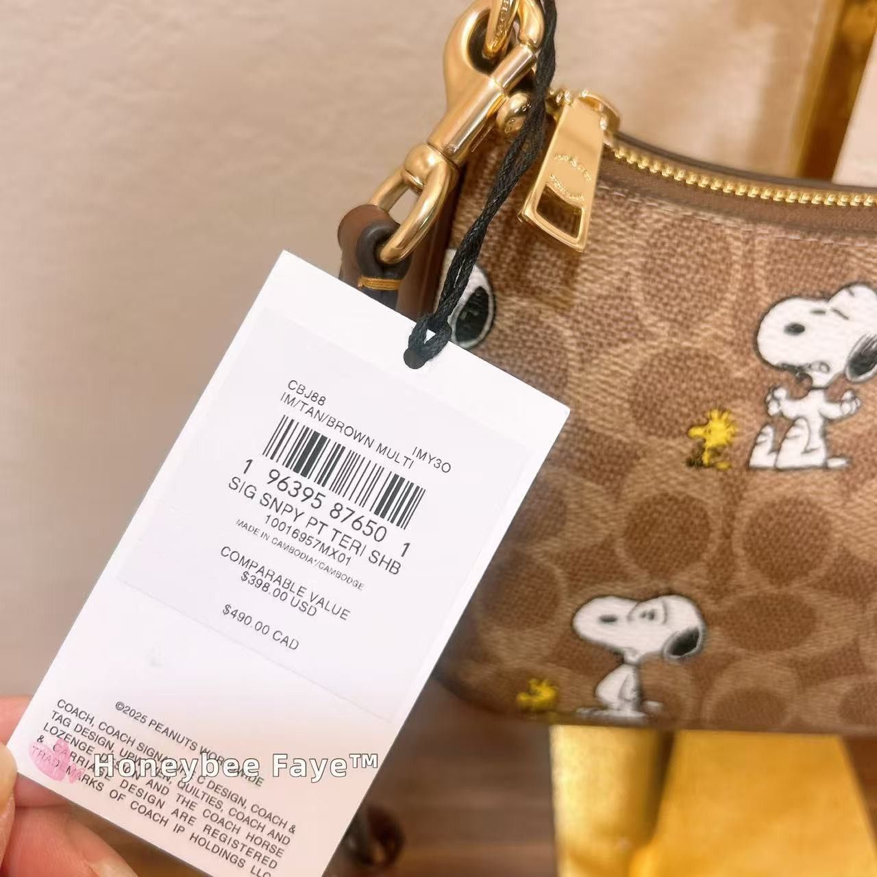 Coach Coach X Peanuts Teri Shoulder Bag With Snoopy Print CBJ88 Size ONE SIZE - 10 Thumbnail