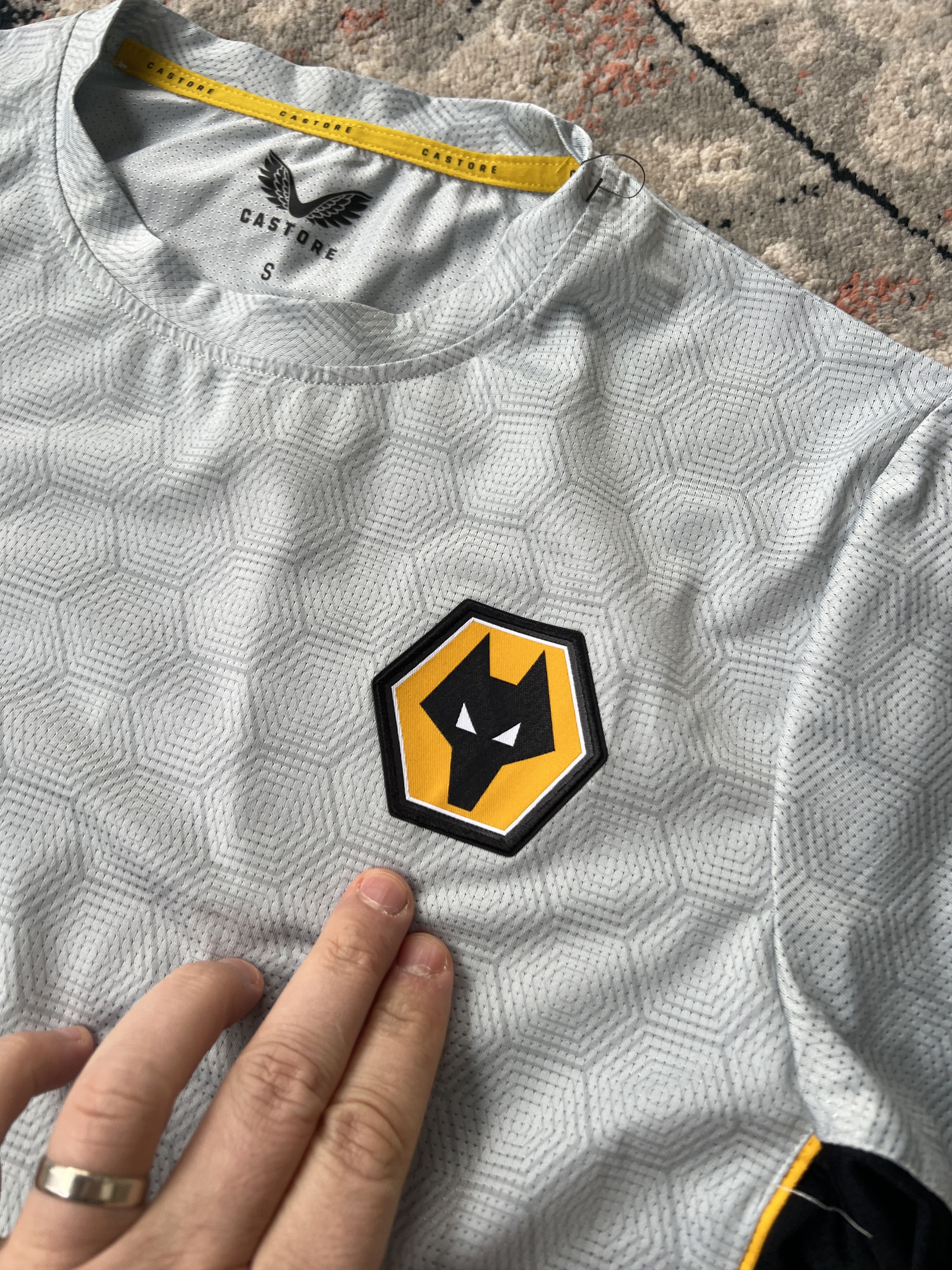 Castore Castore Wolverhampton Wanderers FC Jersey Size US S / EU 44-46 / 1 - 2 Thumbnail