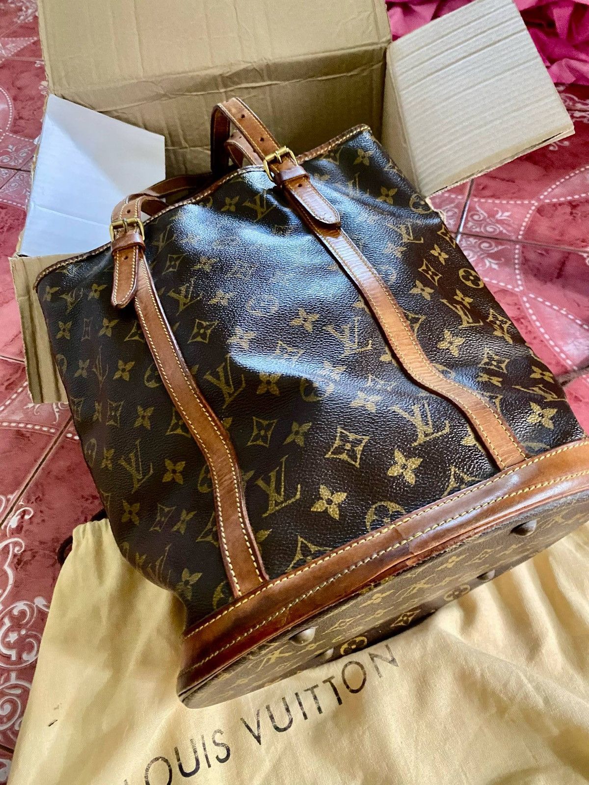 Vintage 90s Louis Vuitton Monogram Bucket Shoulder Bag