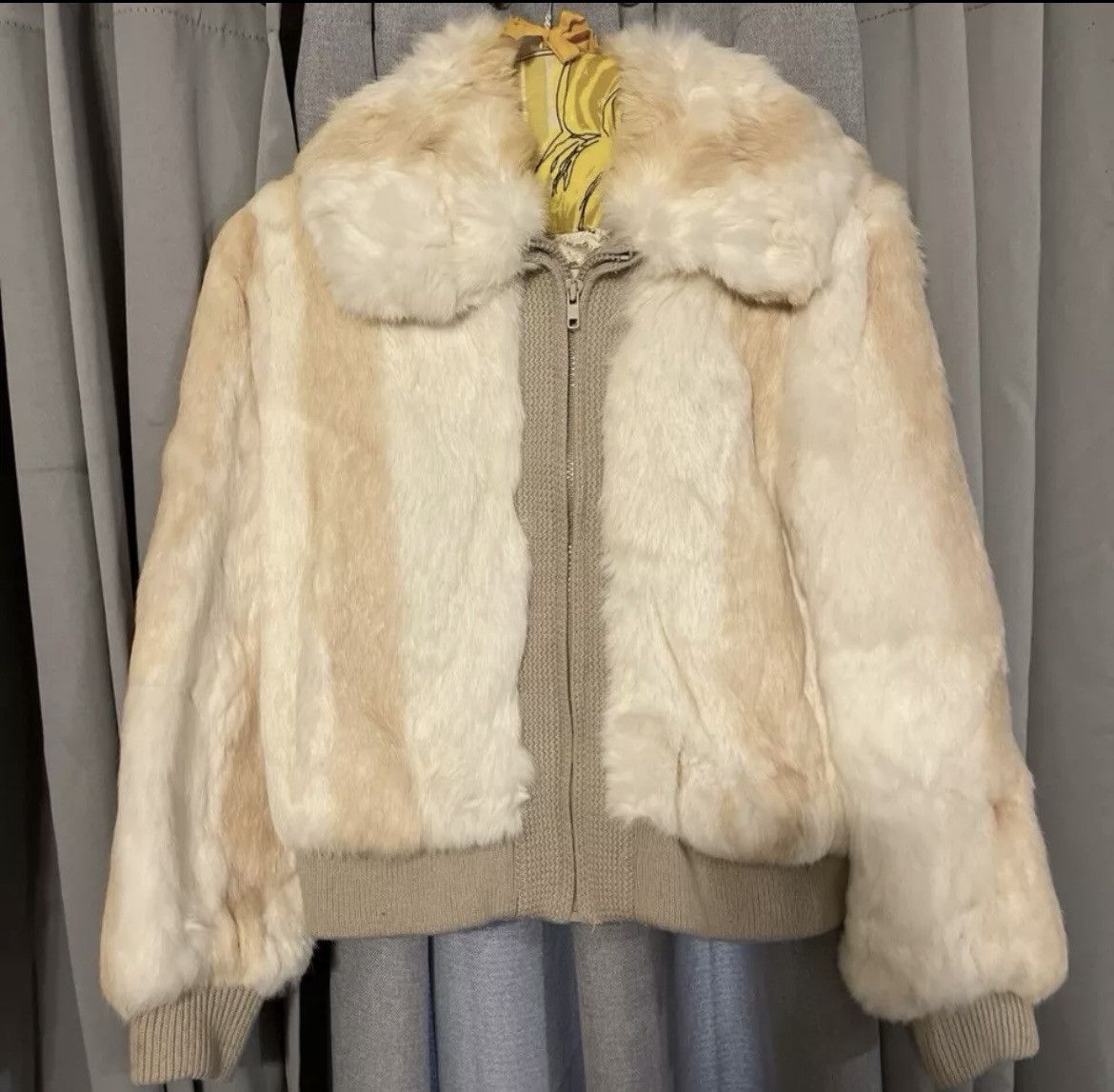 Vintage Vintage 70s rabbit fur bomber coat Size S / US 4 / IT 40 - 1 Thumbnail