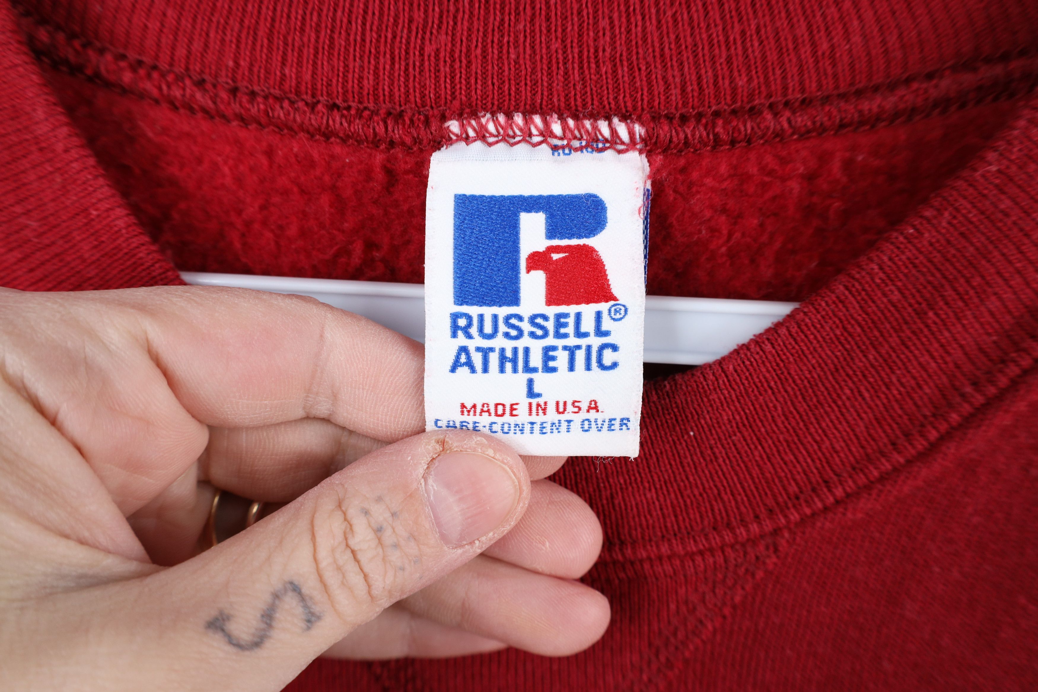 Russell Athletic × Vintage Vintage 90s Russell Athletic Crewneck Sweatshirt Red USA Size US L / EU 52-54 / 3 - 8 Thumbnail