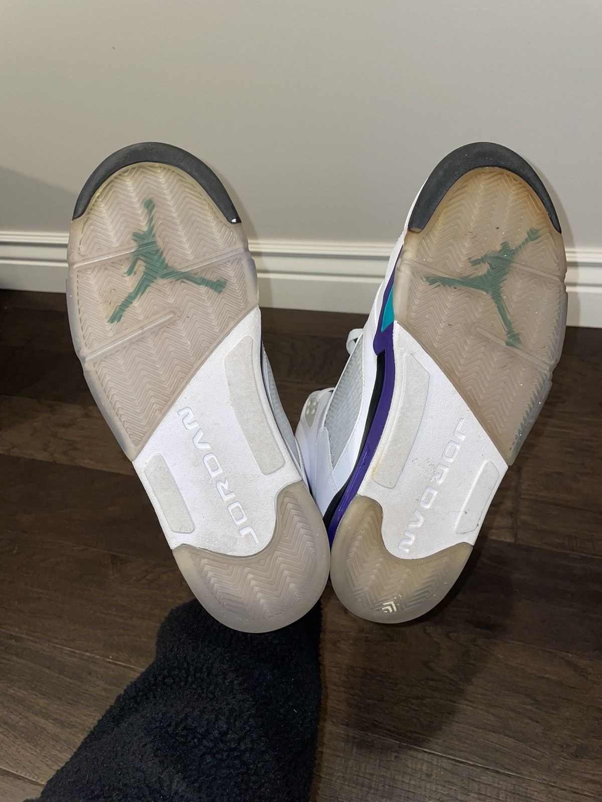 Jordan Brand Retro Air Jordan 5 Grape Size US 12 / EU 45 - 9 Thumbnail