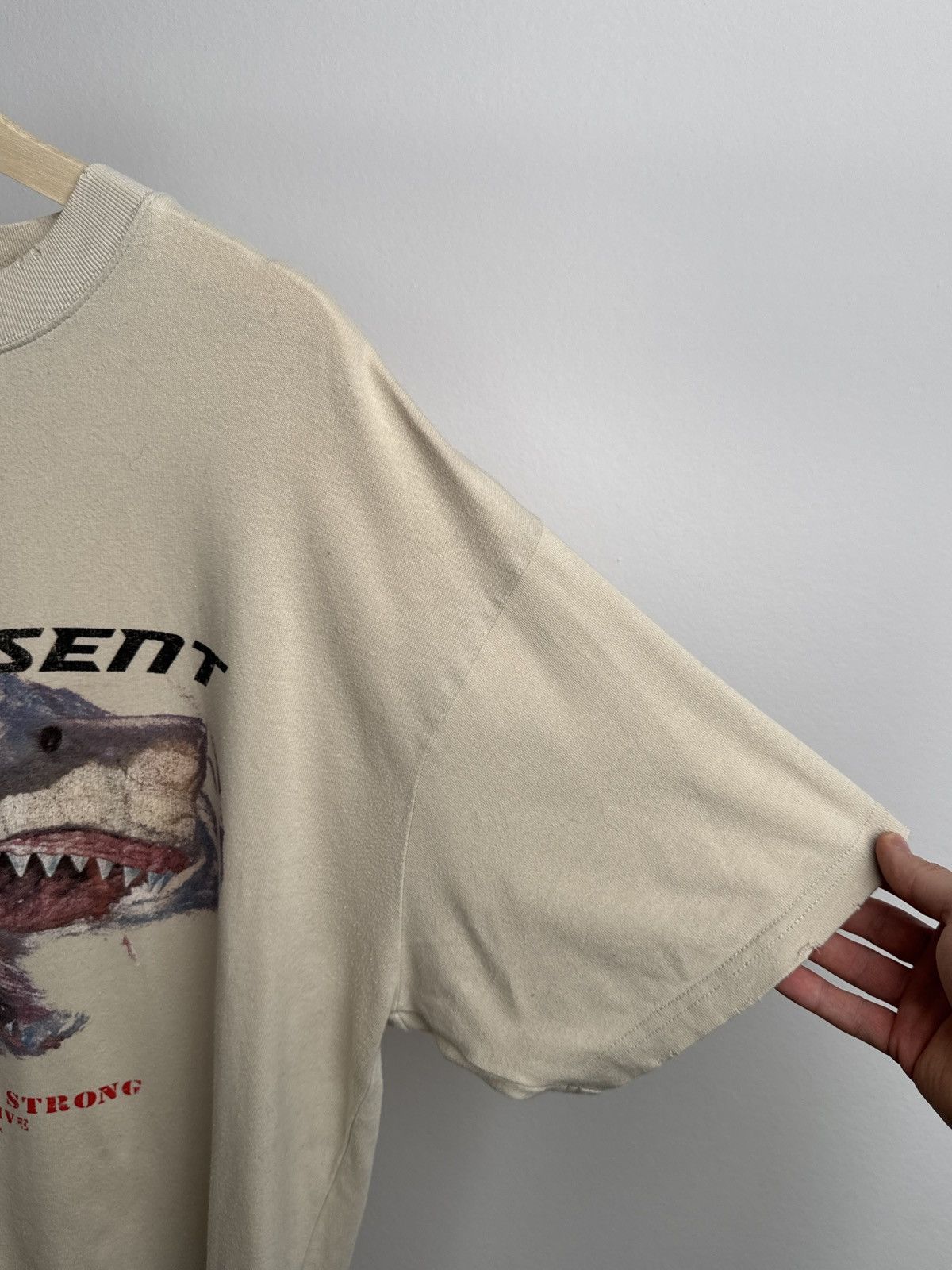 Represent Clo. Represent Only The Strong Survive Shark Size US L / EU 52-54 / 3 - 4 Thumbnail