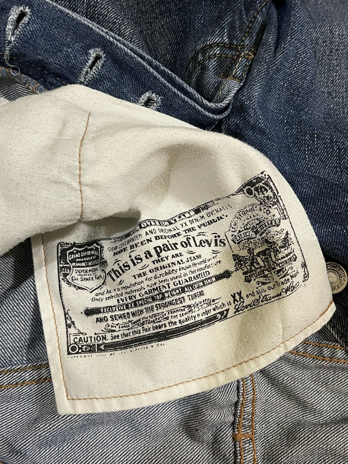 Levi's Vintage 2000's Levi's 501 Button Fly C182 Jeans Denim Size US 30 / EU 46 - 13 Thumbnail