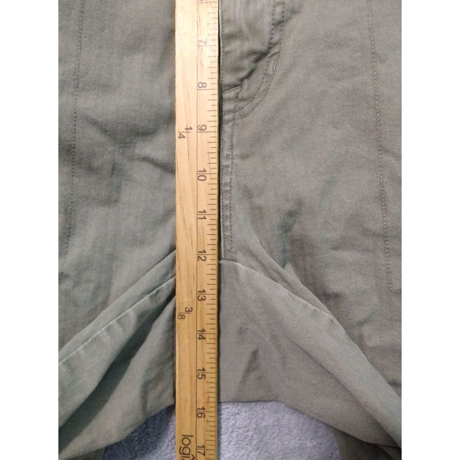 Volcom Volcom Cargo Shorts Mens 38 x 8 Green Cargo Chino Mid Rise Flat Front Regular Rise 8 in Cotton Green Pockets Cargo Mens Volcom Size US 38 / EU 54 - 4 Thumbnail