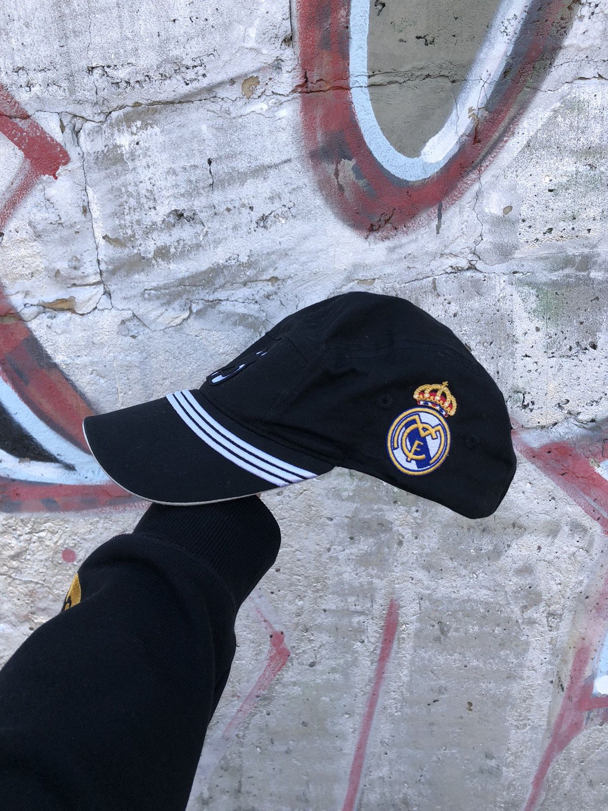 Adidas Adidas David Beckham 23 Real Madrid Vintage Cap Size ONE SIZE - 3 Thumbnail