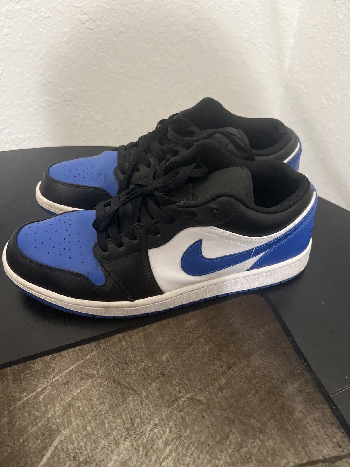 Jordan Brand Jordan 1 Low Alternate Royal Toe Size US 11 / EU 44 - 1 Thumbnail