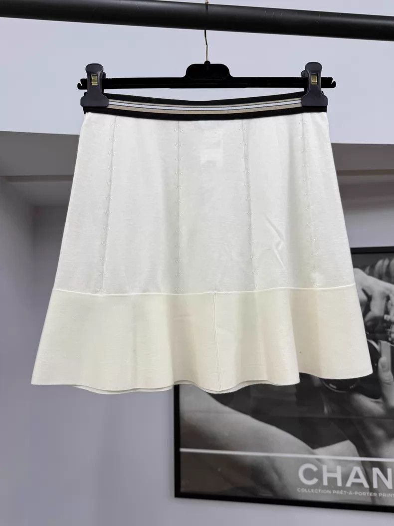 Chanel Chanel 26P new knitted skirt Size 24" / US 00 / IT 34 - 2 Thumbnail