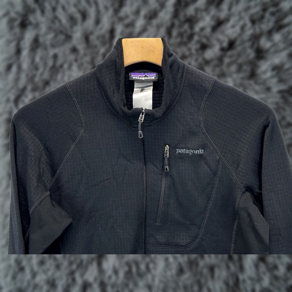 Patagonia Patagonia R1 Pullover M Men Black Polartec Lightweight Fleece Zip Size US M / EU 48-50 / 2 - 1 Thumbnail
