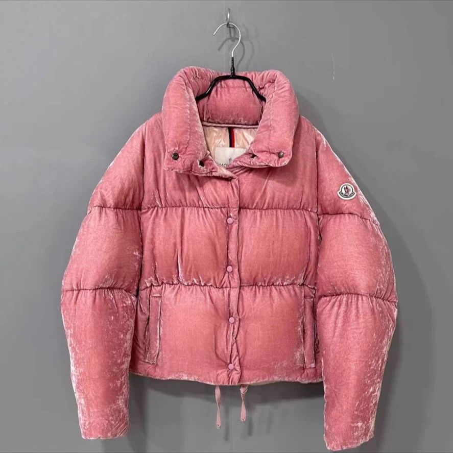 Moncler Moncler short puffer jacket size 0 Size XS / US 0-2 / IT 36-38 - 1 Preview