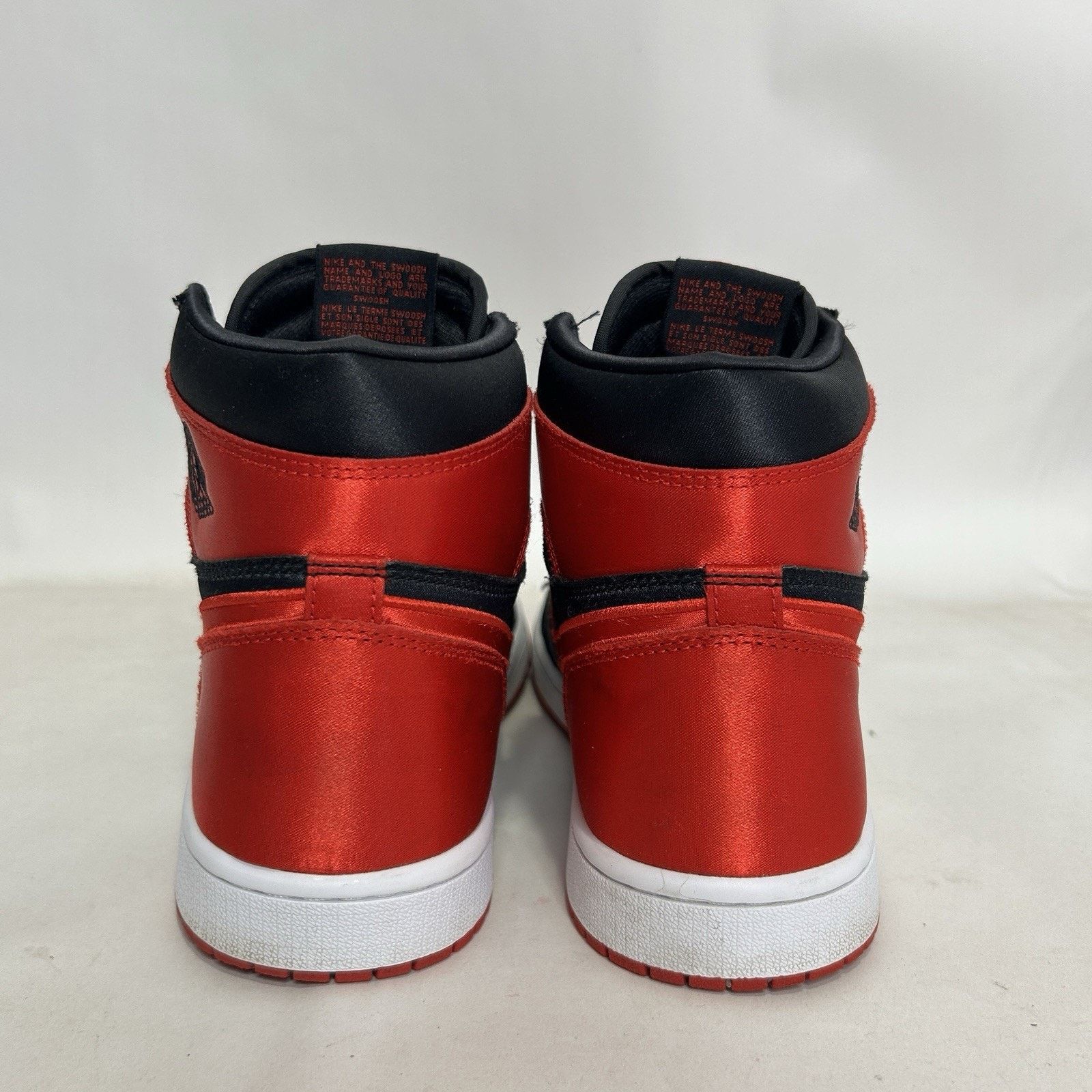 Jordan Brand Nike Air Jordan 1 High OG Retro “Satin Bred” Size US 11 / IT 41 - 5 Thumbnail